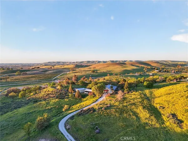 $829,000 | 3476 Redtail Place, Creston, CA 93432