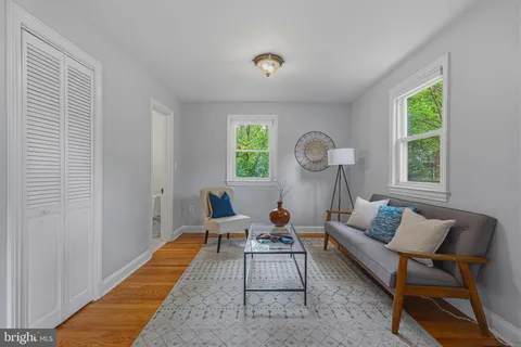 $1,095,000 | 625 South Quincy Street, Arlington, VA 22204