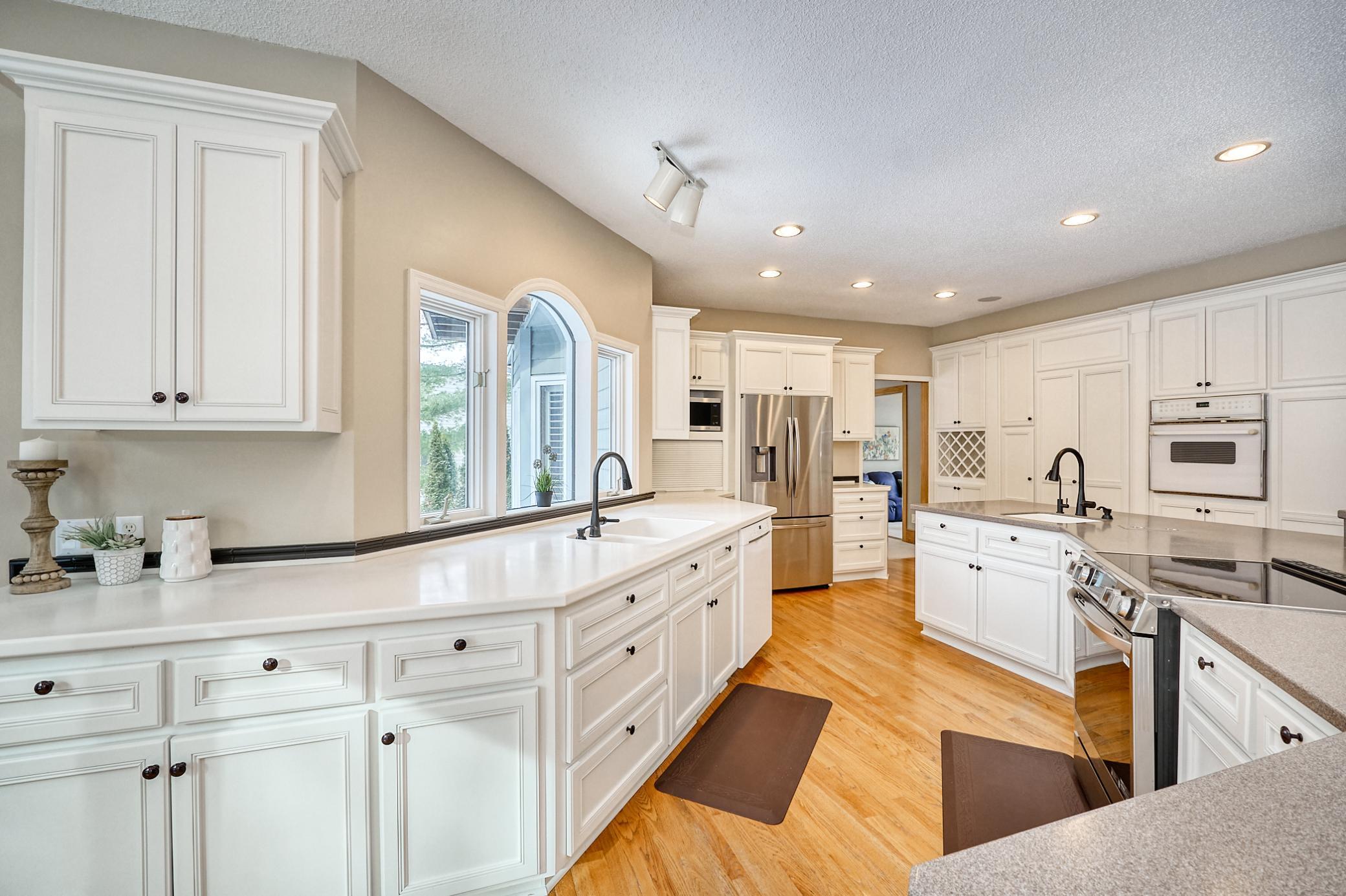 11709 Welters Way Eden Prairie, MN 55347 - Photo 24 of 86