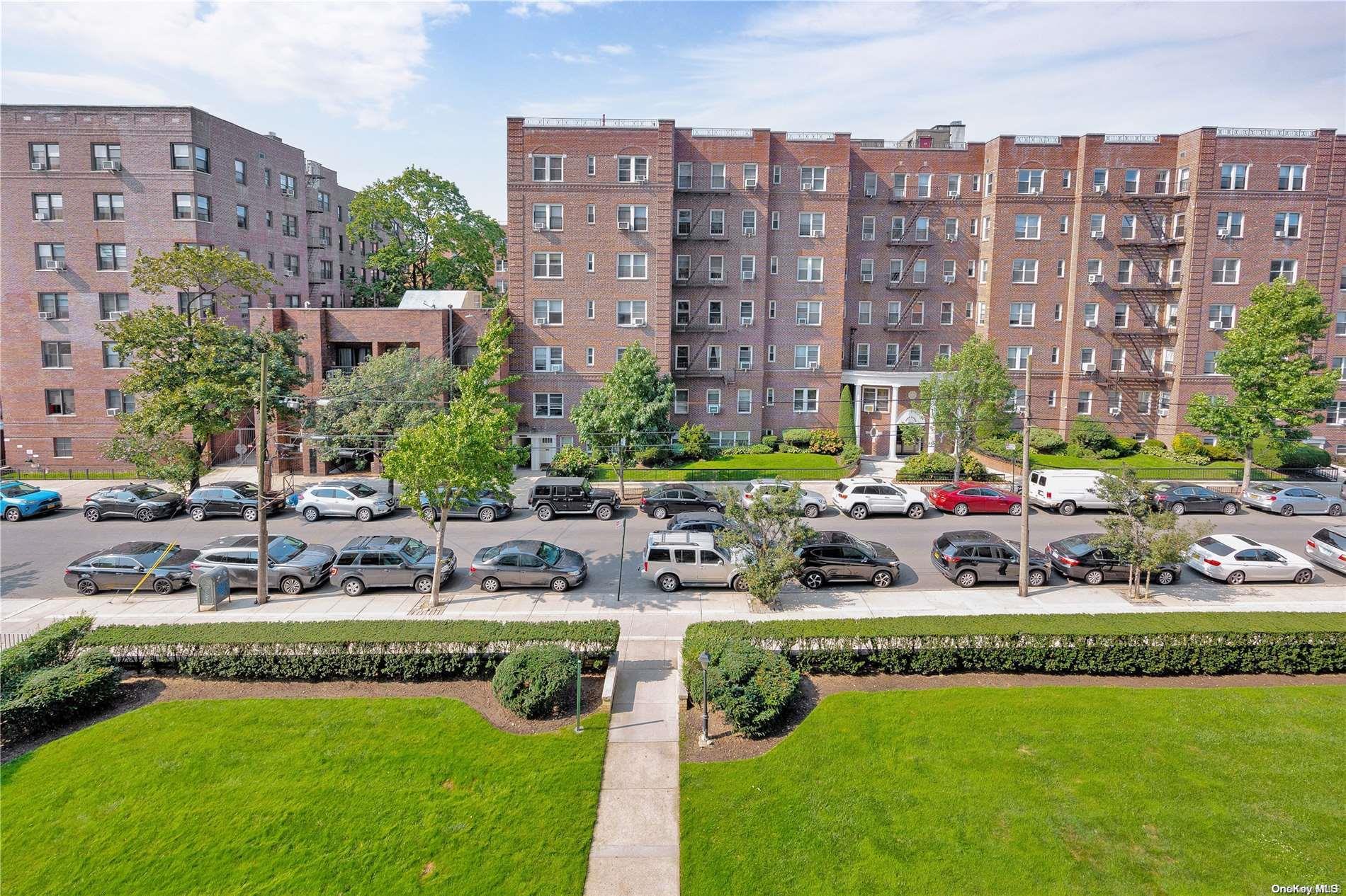 110-11 Queens Boulevard, Unit F4 Queens, NY 11375 - Photo 21 of 28 Garden View