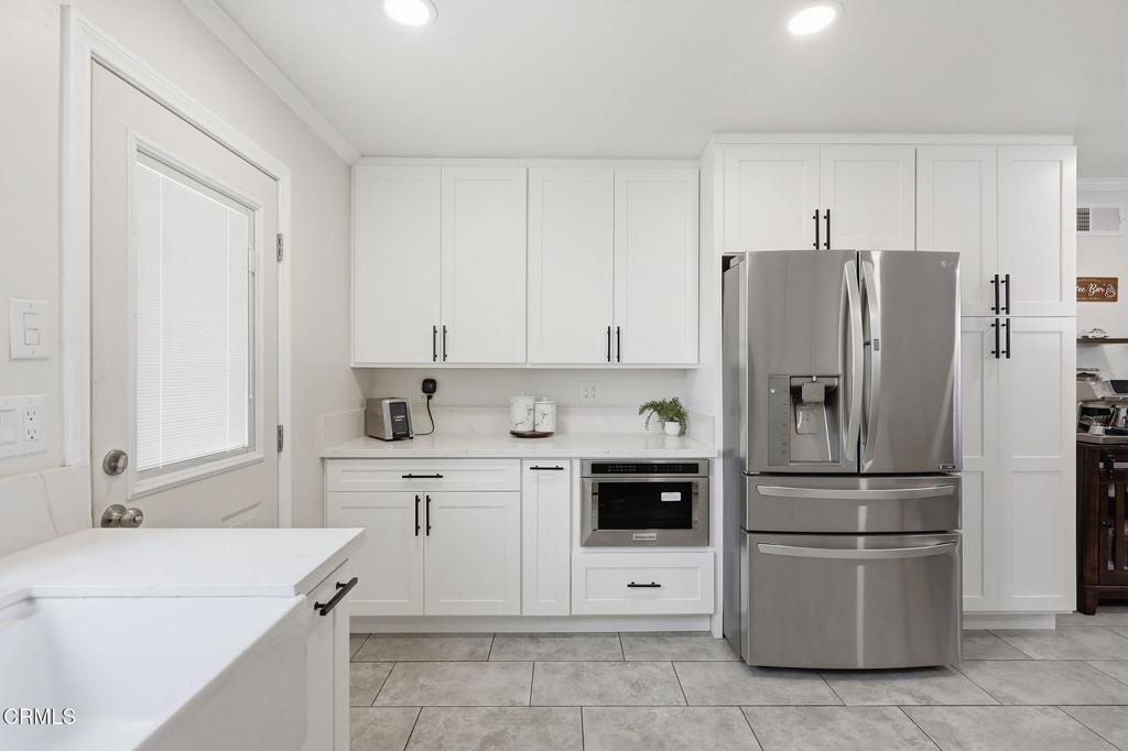 1300 Bluebell Street Oxnard, CA 93036 - Photo 18 of 43 Gallery Image 18