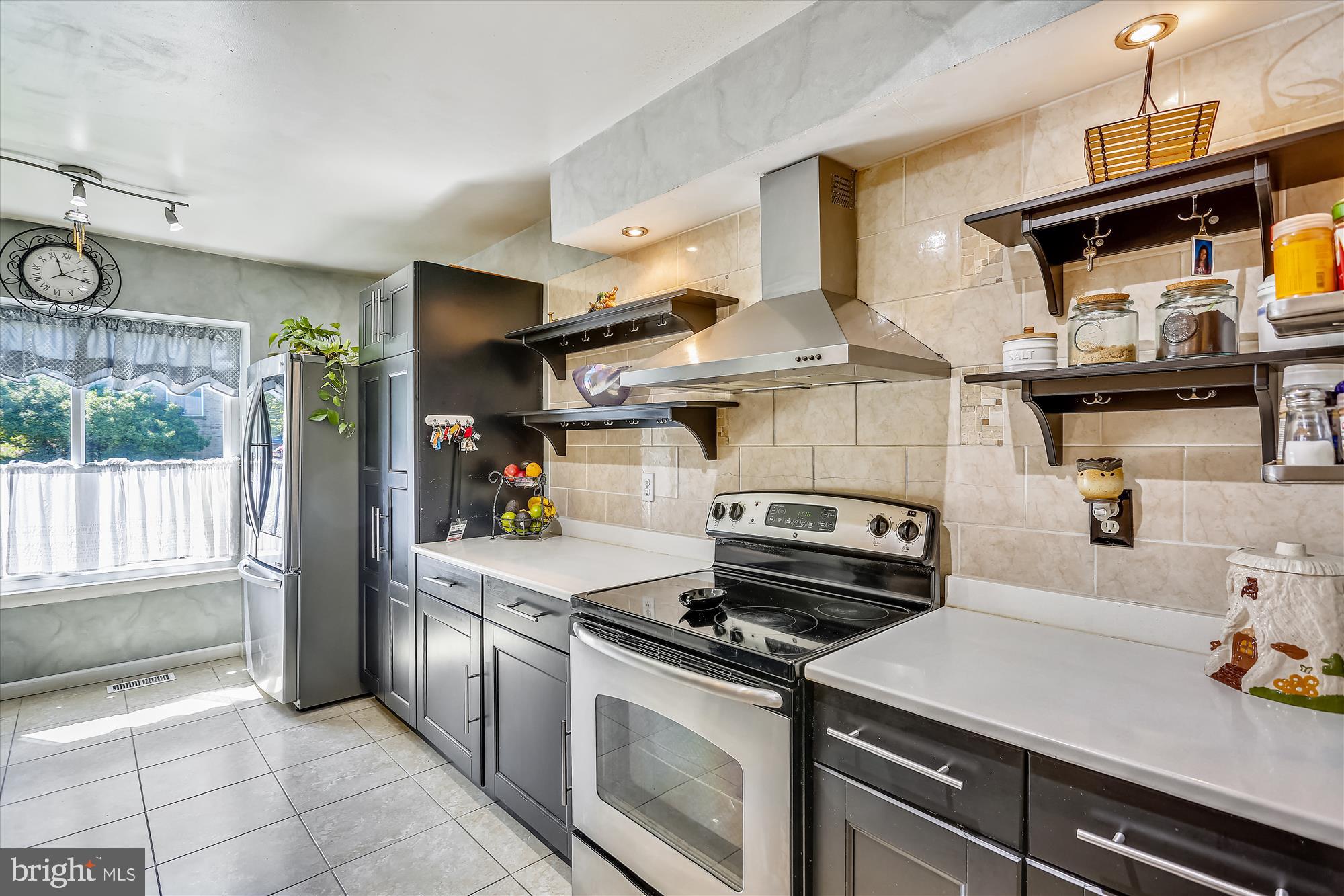 9065 Centerway Road Gaithersburg, MD 20879 - Photo 13 of 56