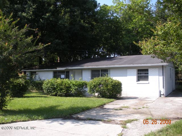 5208 Moncrief Road Jacksonville, FL 32209 - Photo 1 of 9 Front