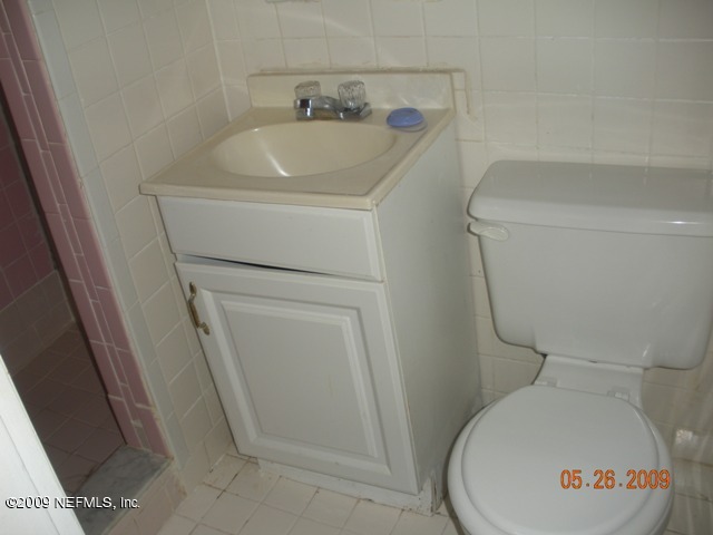 5208 Moncrief Road Jacksonville, FL 32209 - Photo 5 of 9 Master Bathroom