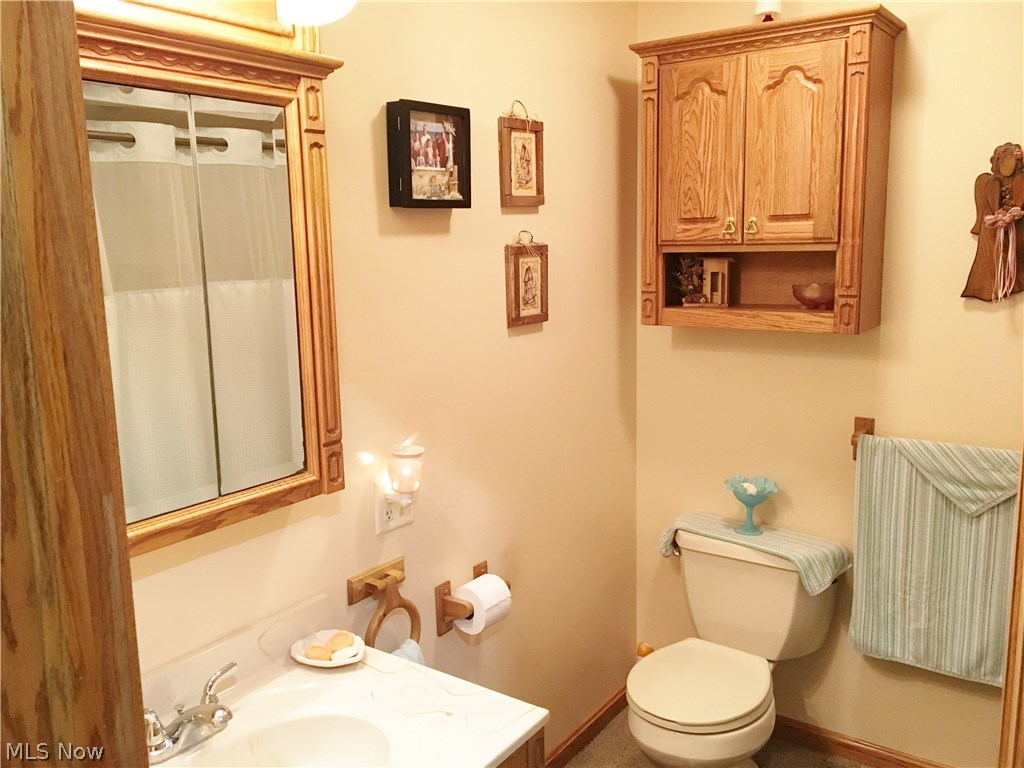 1088 Robinhood Road Southeast Dennison, OH 44621 - Photo 20 of 30
