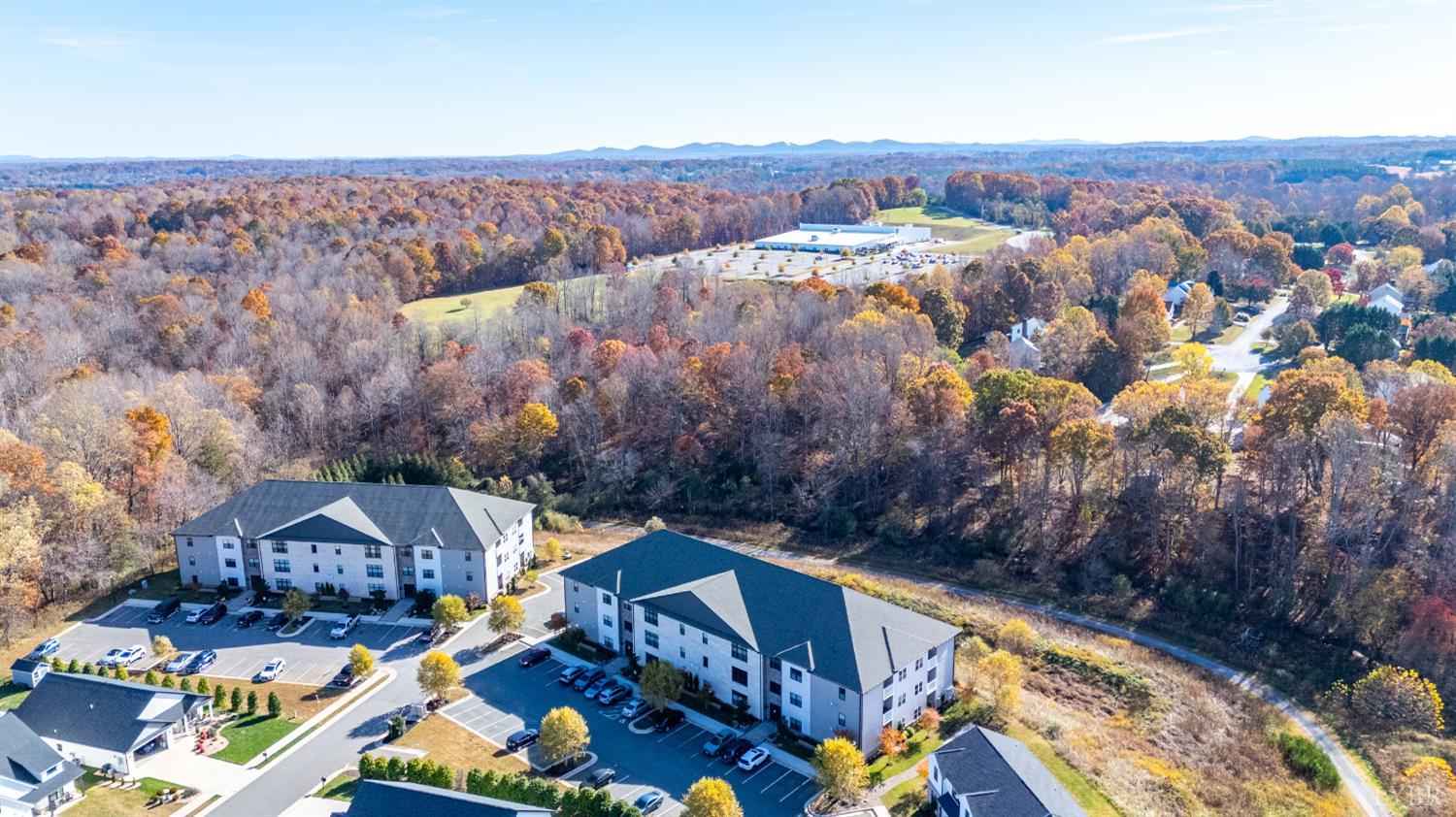 1300 Stoney Ridge Boulevard, Unit 101 Forest, VA 24551 - Photo 10 of 18