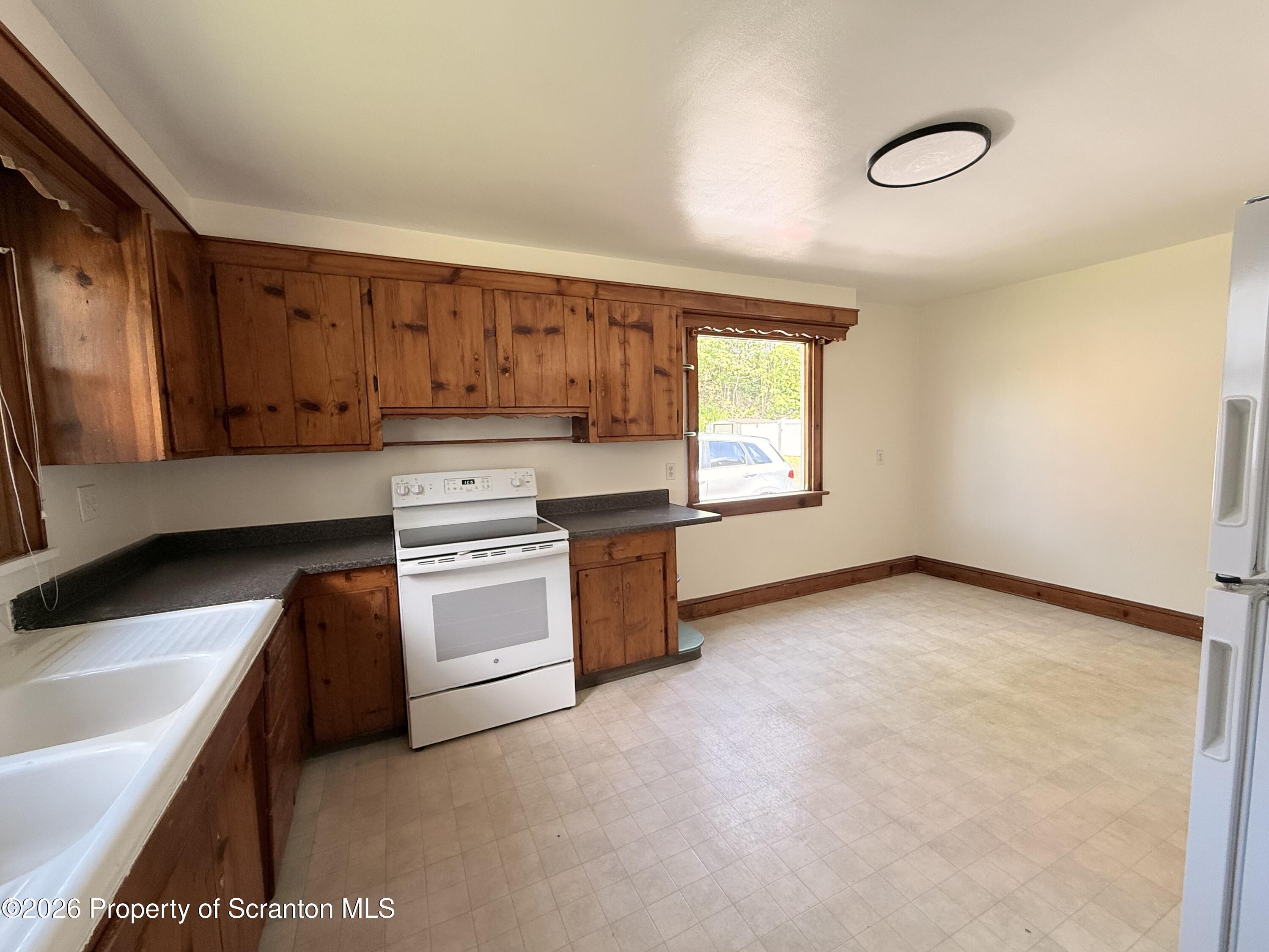 1744 Main Street, Unit REAR Blakely, PA 18447 - Photo 3 of 20 IMG_6676