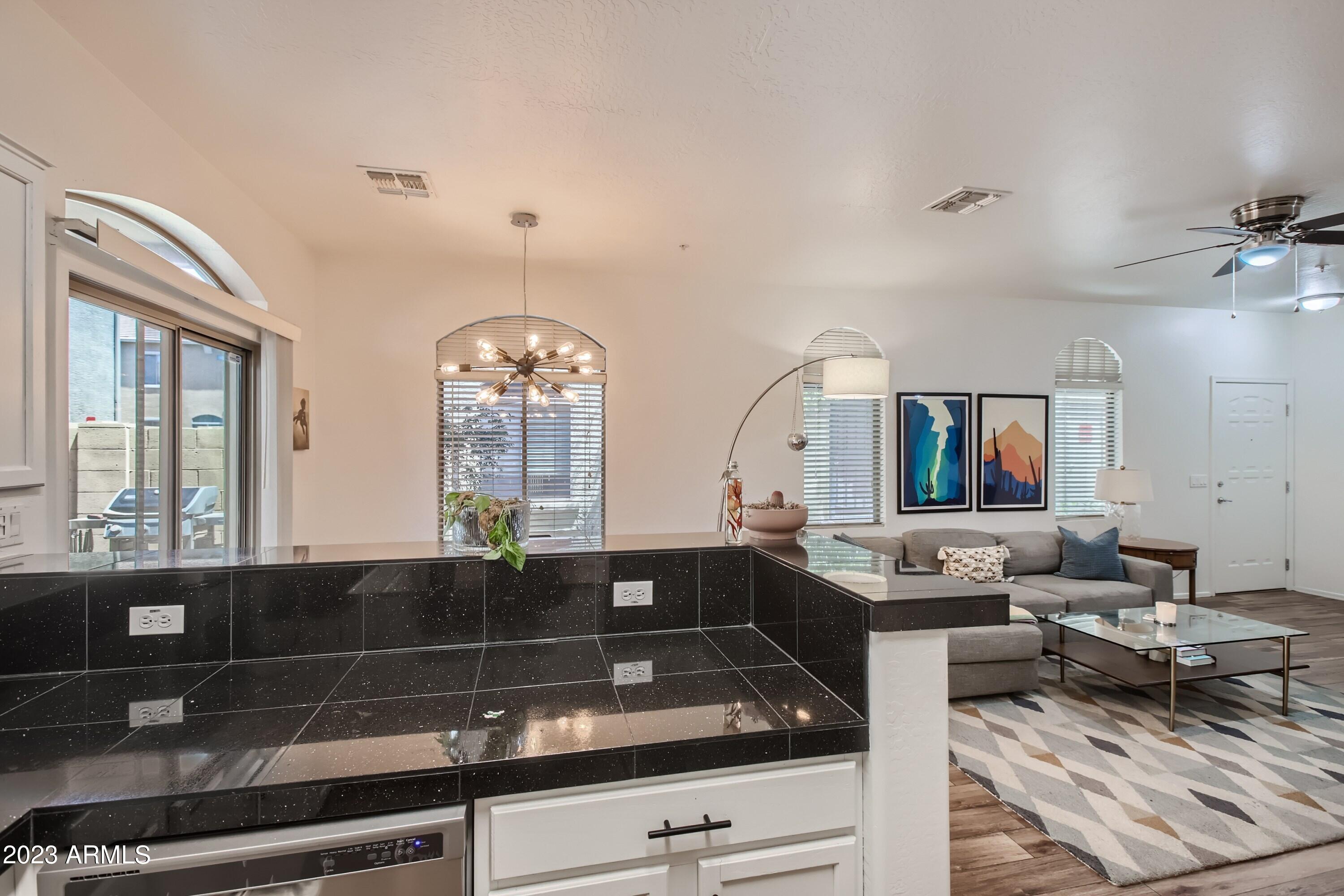 2150 East Bell Road, Unit 1040 Phoenix, AZ 85022 - Photo 13 of 28 15 Kitchen