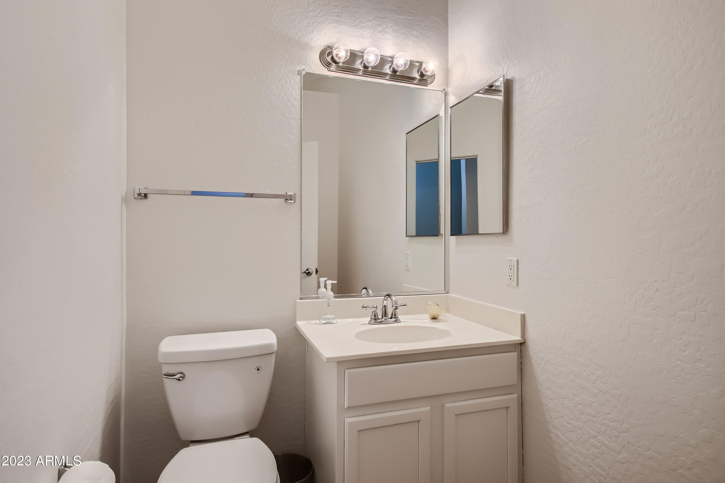 2150 East Bell Road, Unit 1040 Phoenix, AZ 85022 - Photo 14 of 28 16 Downstairs Bathroom