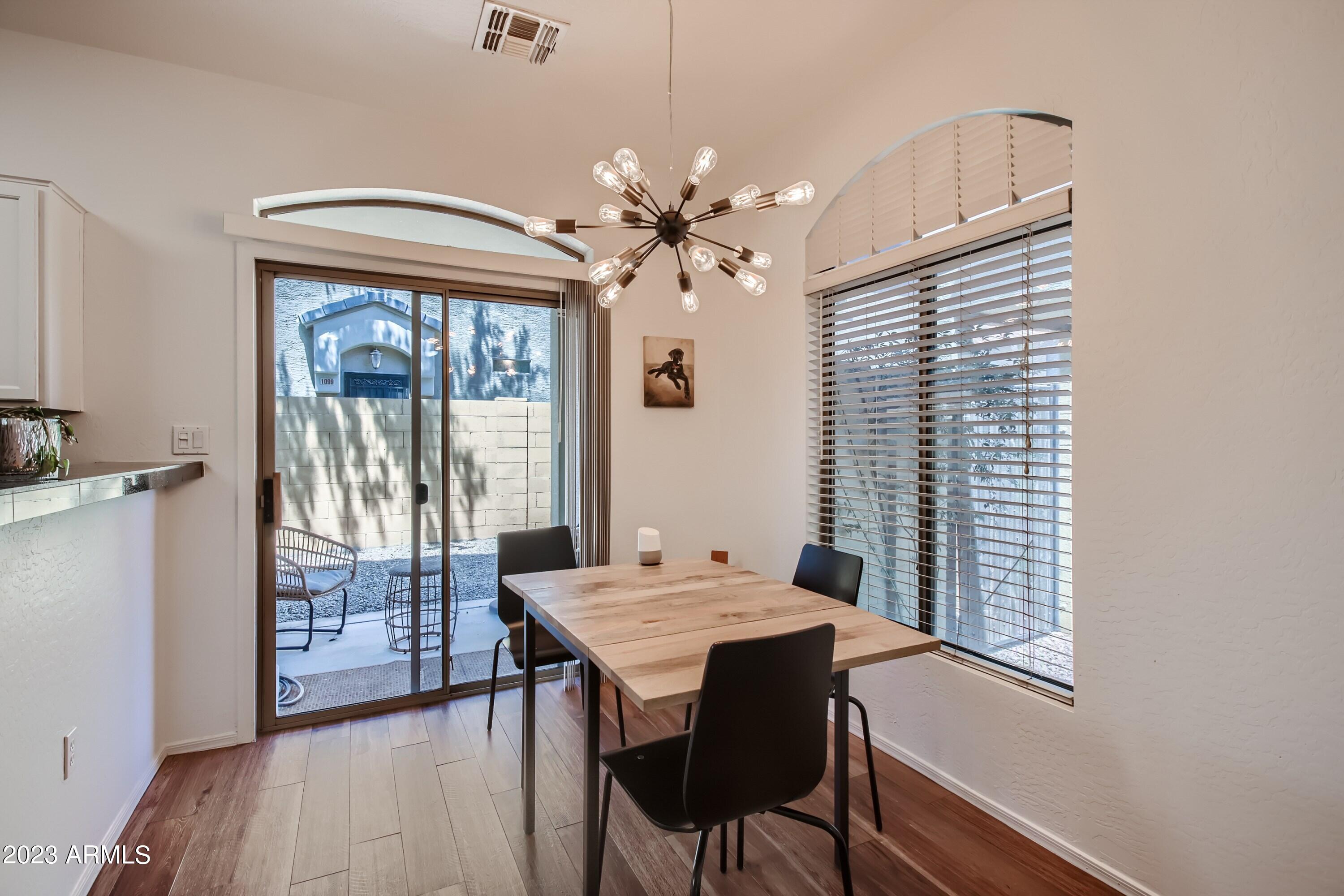 2150 East Bell Road, Unit 1040 Phoenix, AZ 85022 - Photo 9 of 28 10 Dining Room