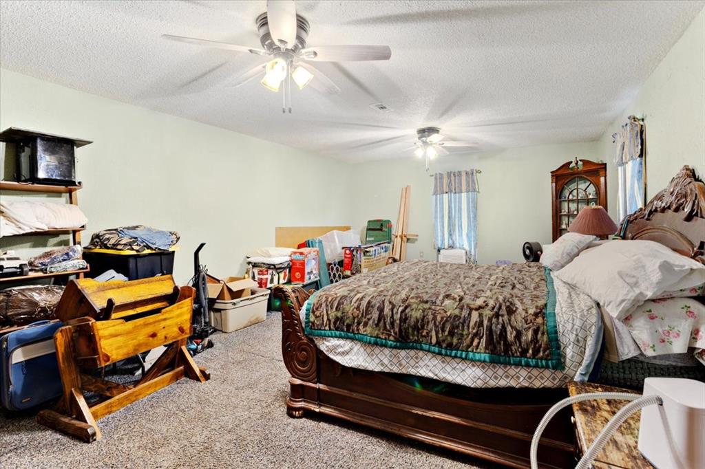 1250 Garrett Road Whitewright, TX 75491 - Photo 10 of 16