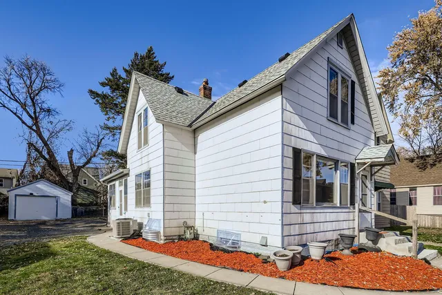 $249,900 | 1005 Galtier Street, St. Paul, MN 55117