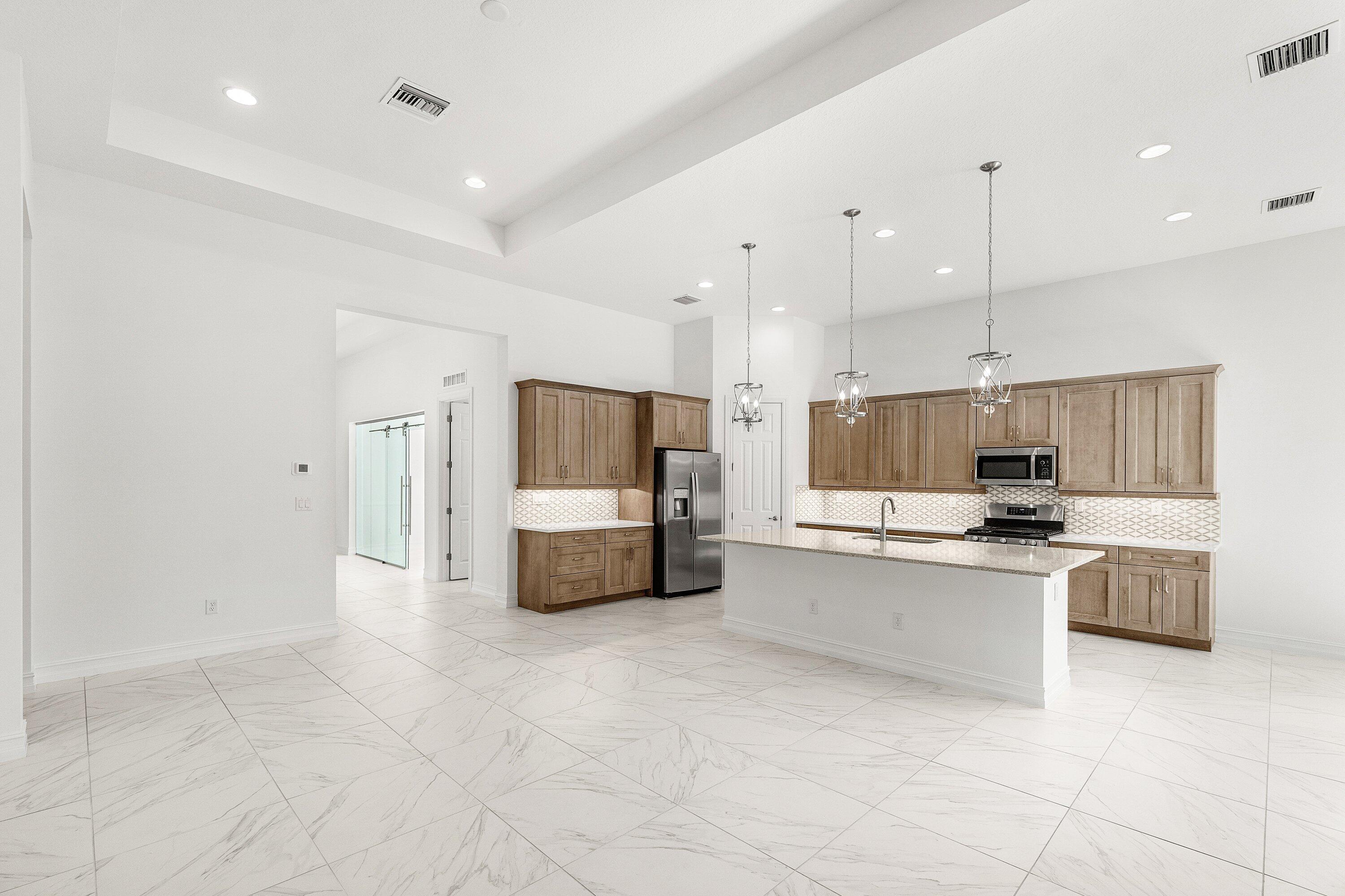 11902 Palermo Road Parkland, FL 33076 - Photo 14 of 48 Greatroom