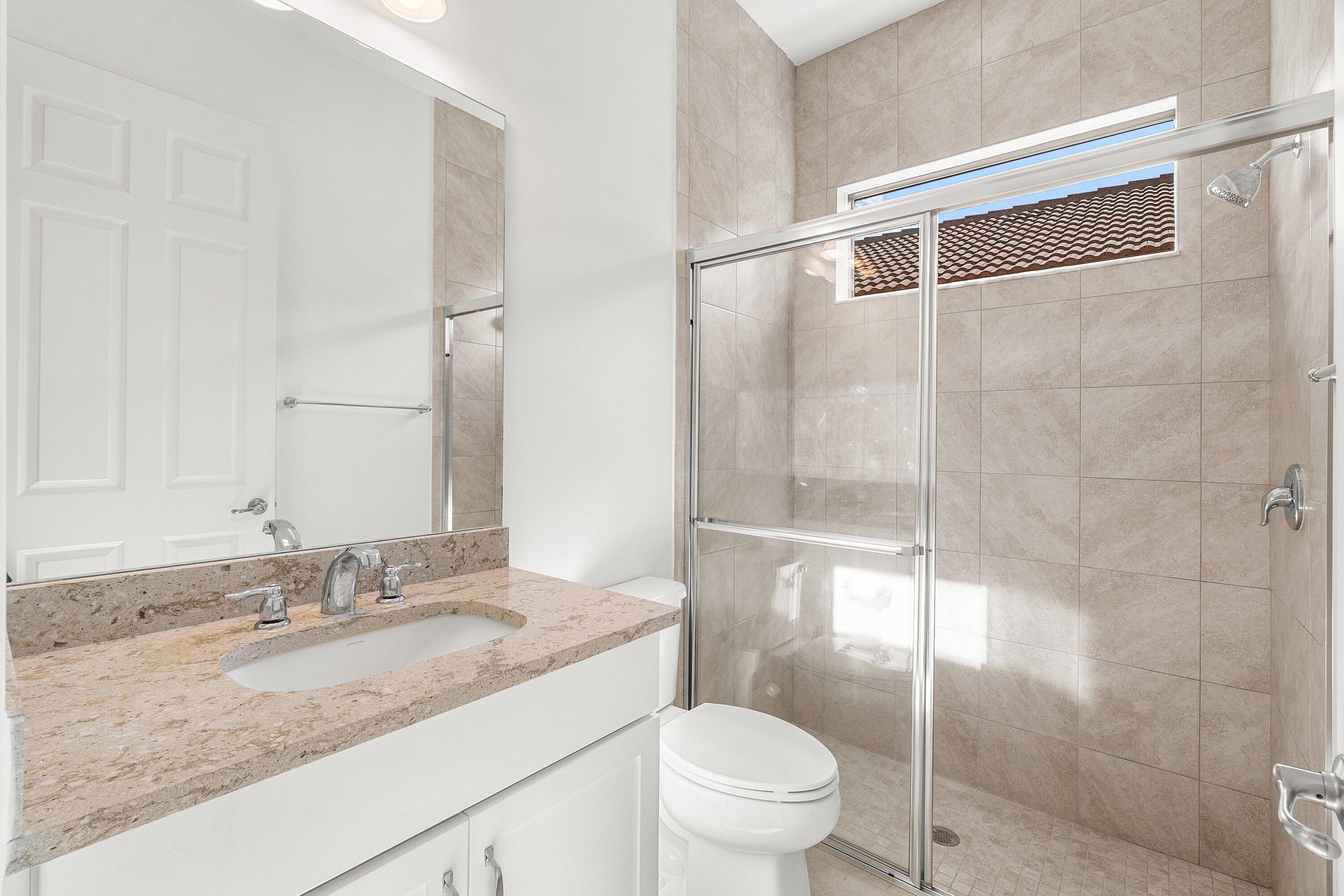 11902 Palermo Road Parkland, FL 33076 - Photo 33 of 48 Xtra Suite Bathroom