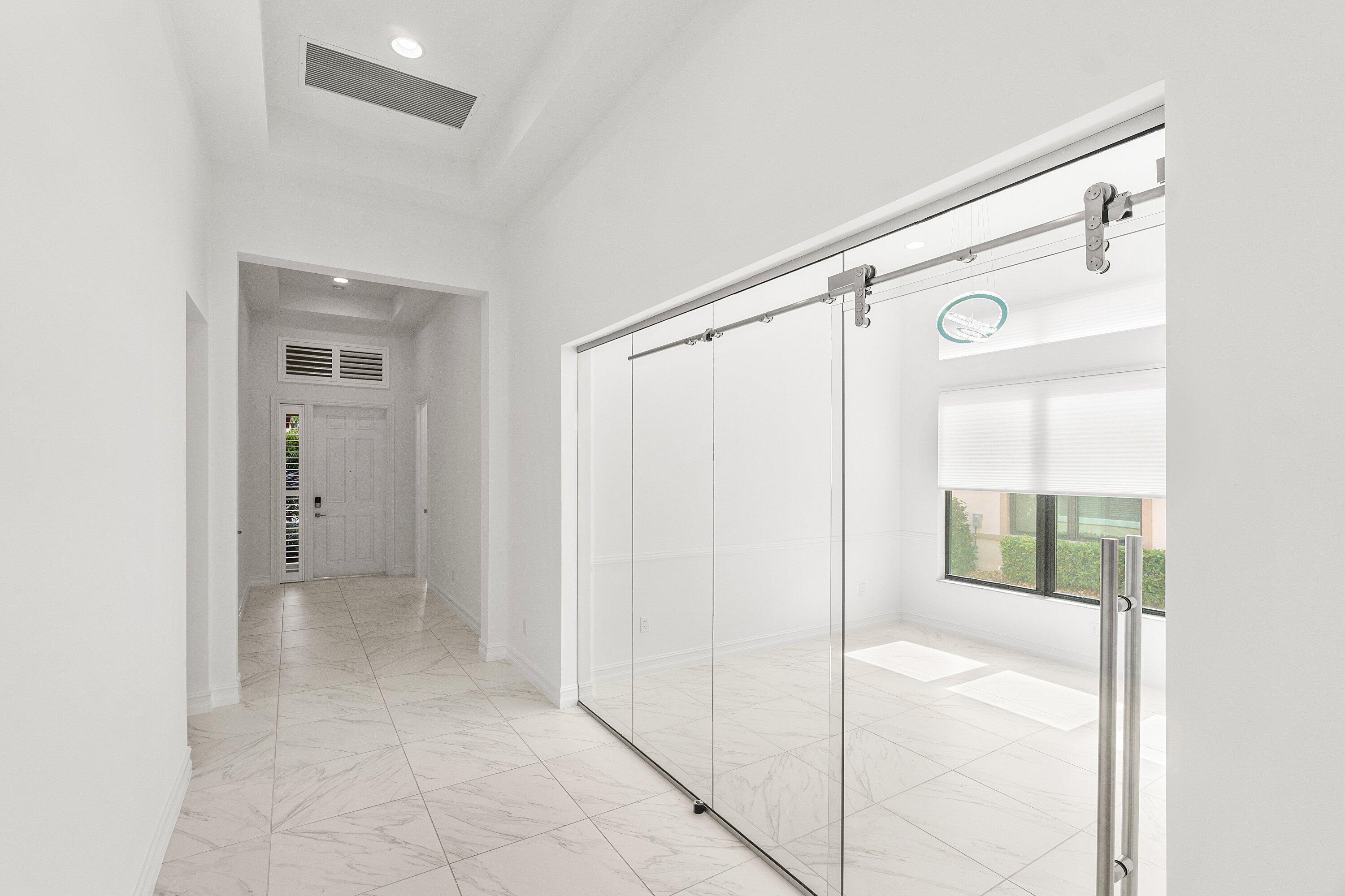 11902 Palermo Road Parkland, FL 33076 - Photo 4 of 48 Foyer