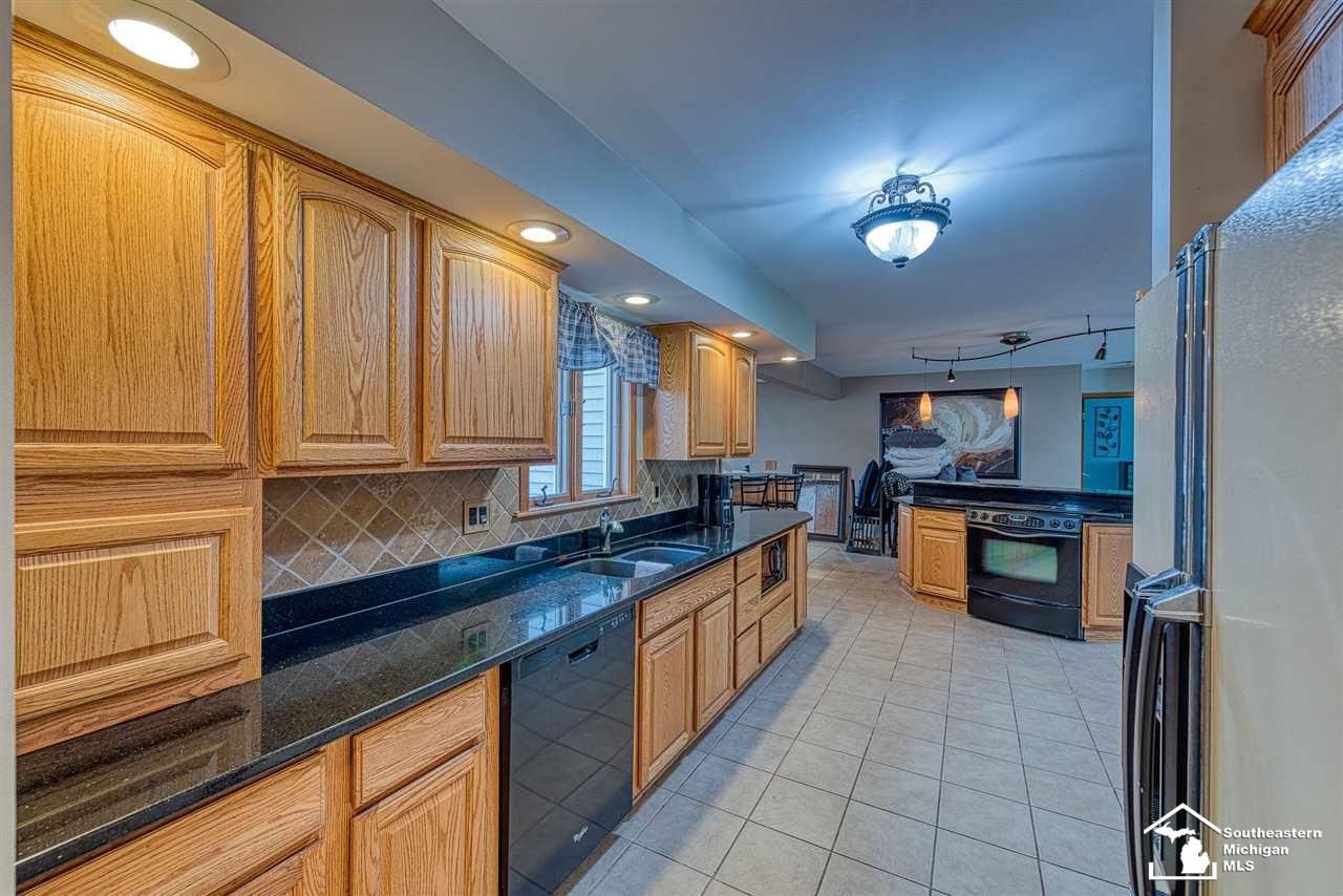 7696 War Road Newport, MI 48166 - Photo 10 of 47 50072049-9.JPG