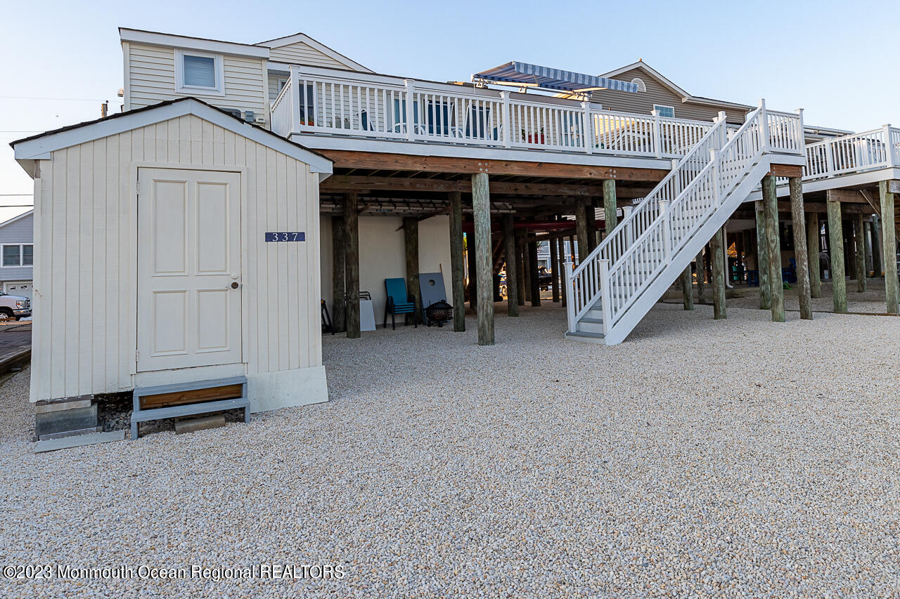 337 Kingfisher Road Tuckerton, NJ 08087 - Photo 4 of 41 a view of a house with a stairs
