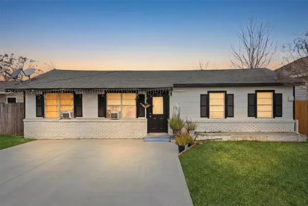 front view of house with a yard