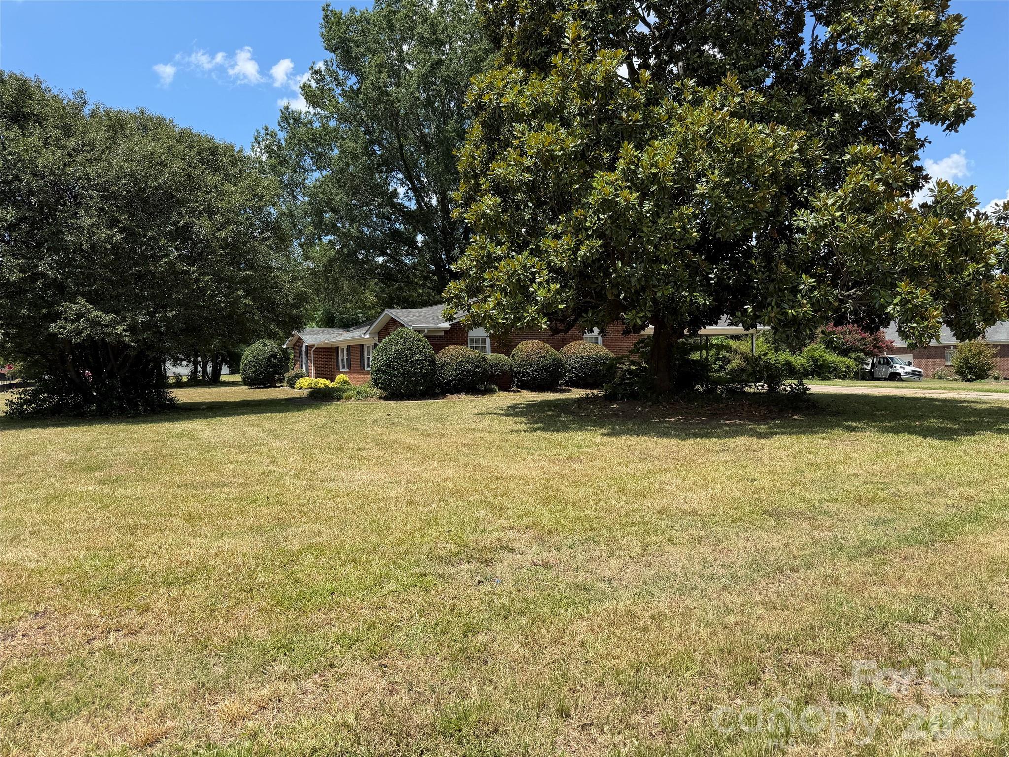 3025 Smith Farm Road Matthews, NC 28104 - Photo 4 of 10