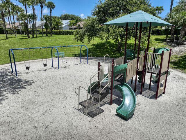 181 Cape Pointe Circle Jupiter, FL 33477 - Photo 19 of 20 10