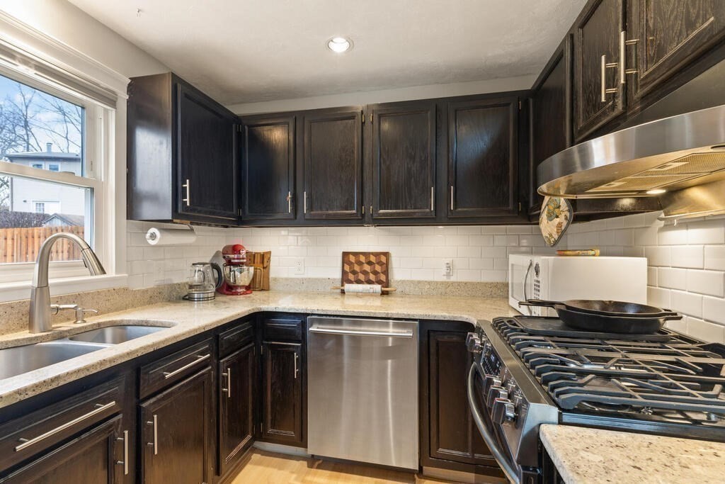 31 Broughton Road Worcester, MA 01607 - Photo 23 of 34 Gallery Image 23