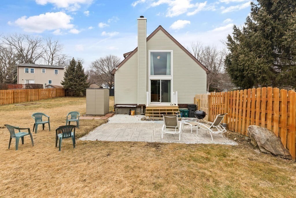 31 Broughton Road Worcester, MA 01607 - Photo 9 of 34 Gallery Image 9