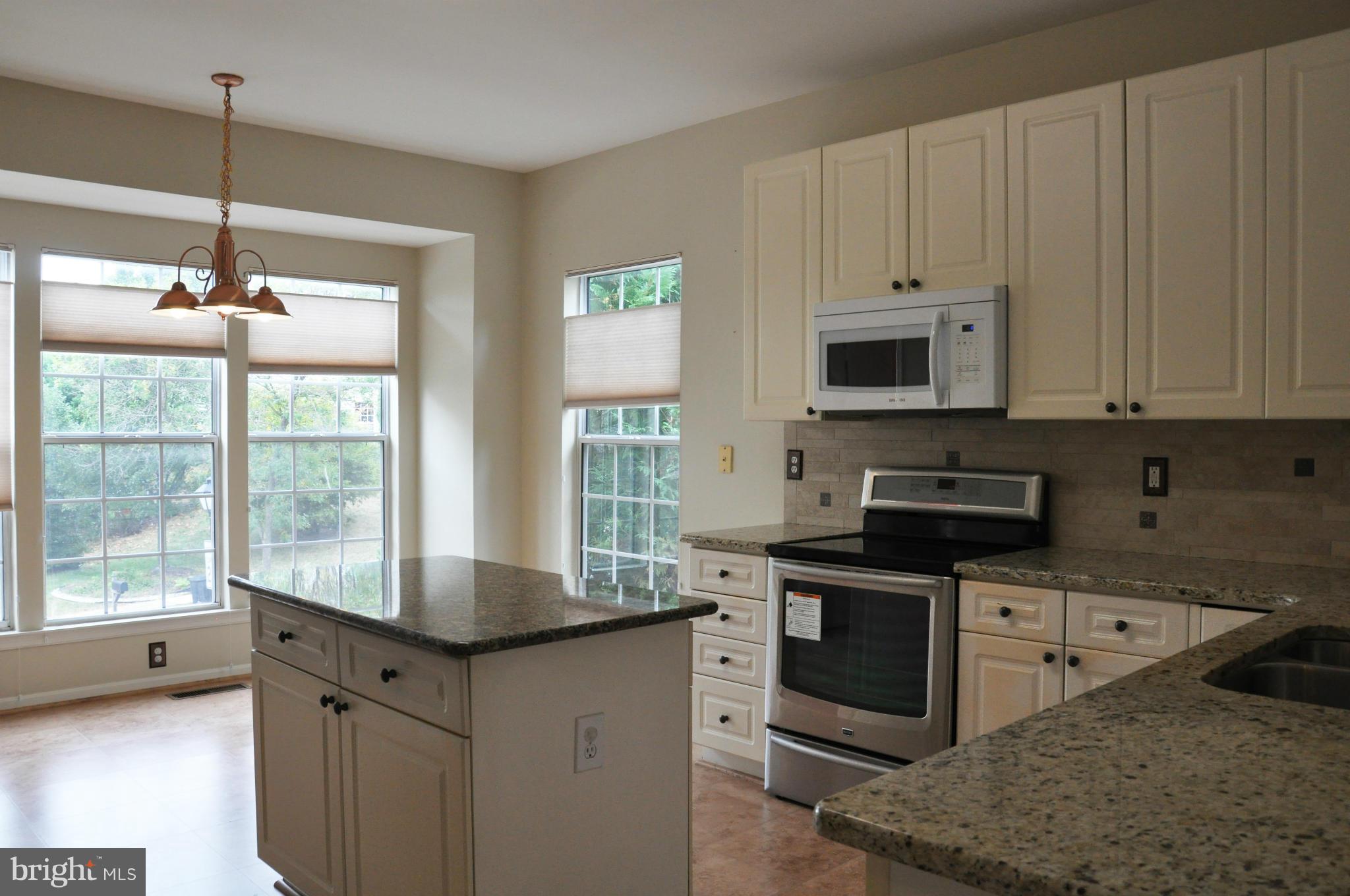 12934 Summit Ridge Terrace Germantown, MD 20874 - Photo 15 of 29 Kitchen