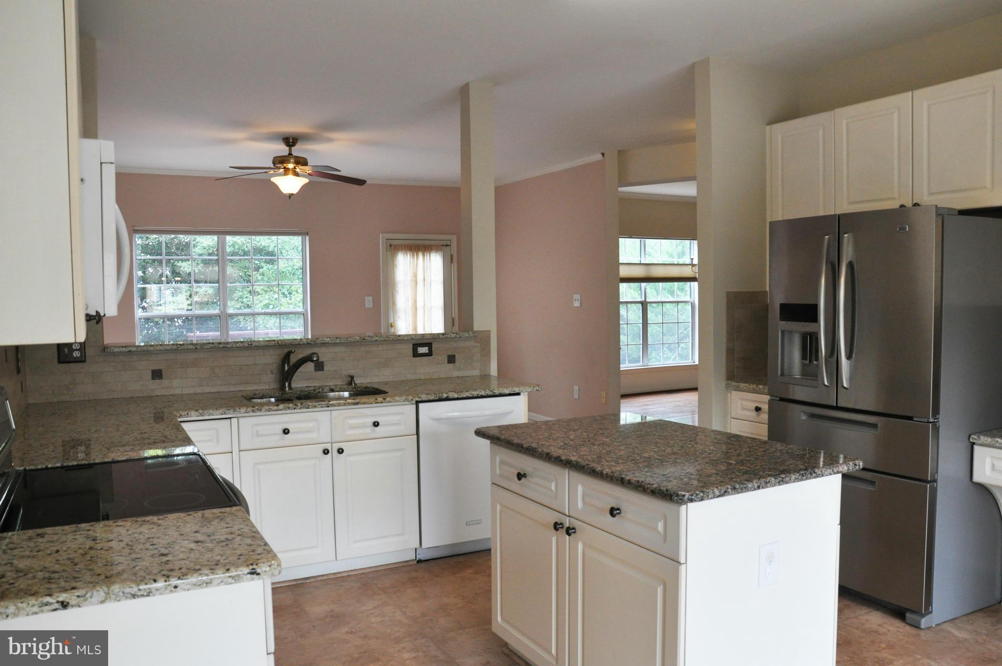 12934 Summit Ridge Terrace Germantown, MD 20874 - Photo 16 of 29 Kitchen