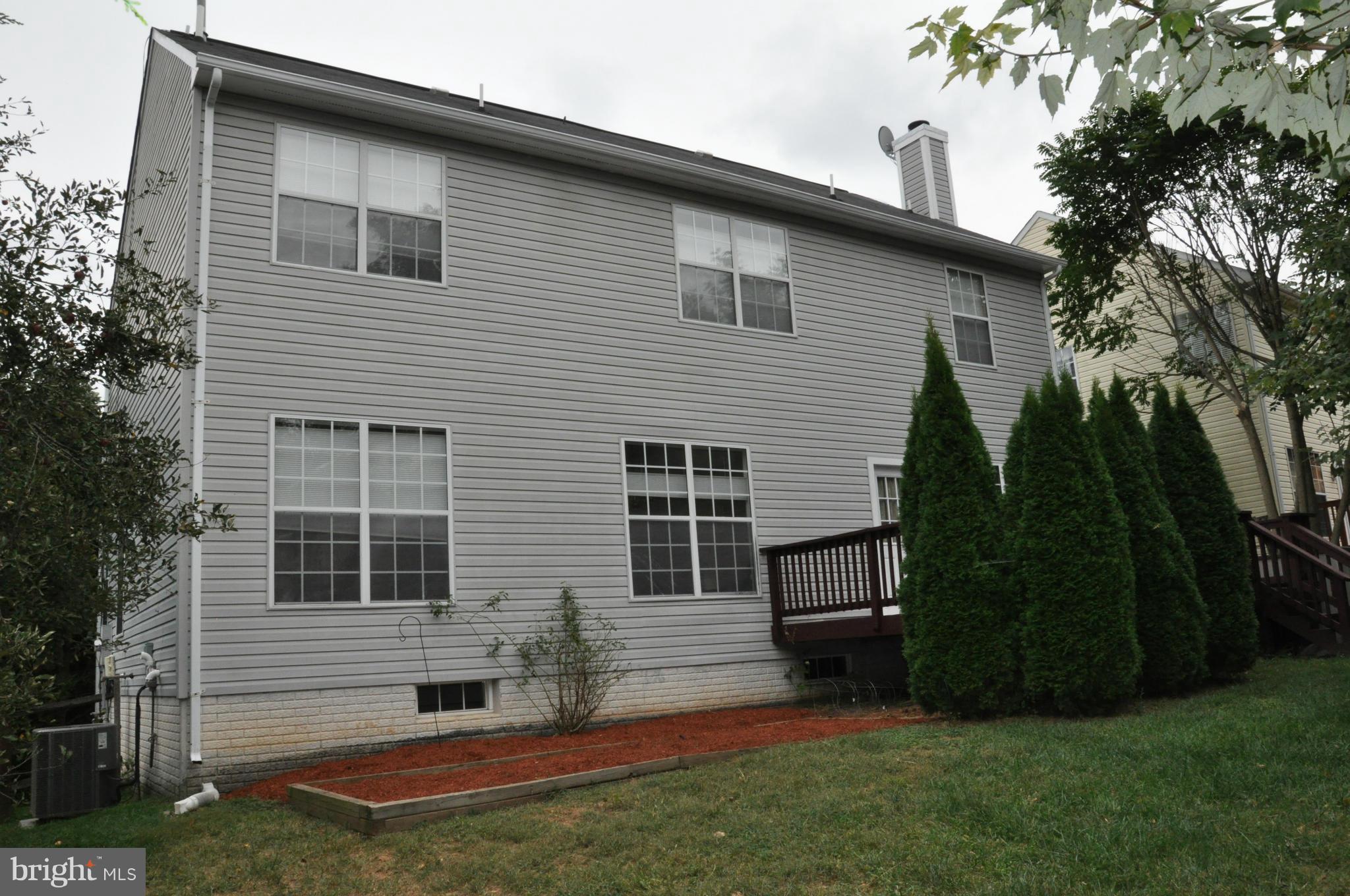 12934 Summit Ridge Terrace Germantown, MD 20874 - Photo 5 of 29 Exterior (Rear)