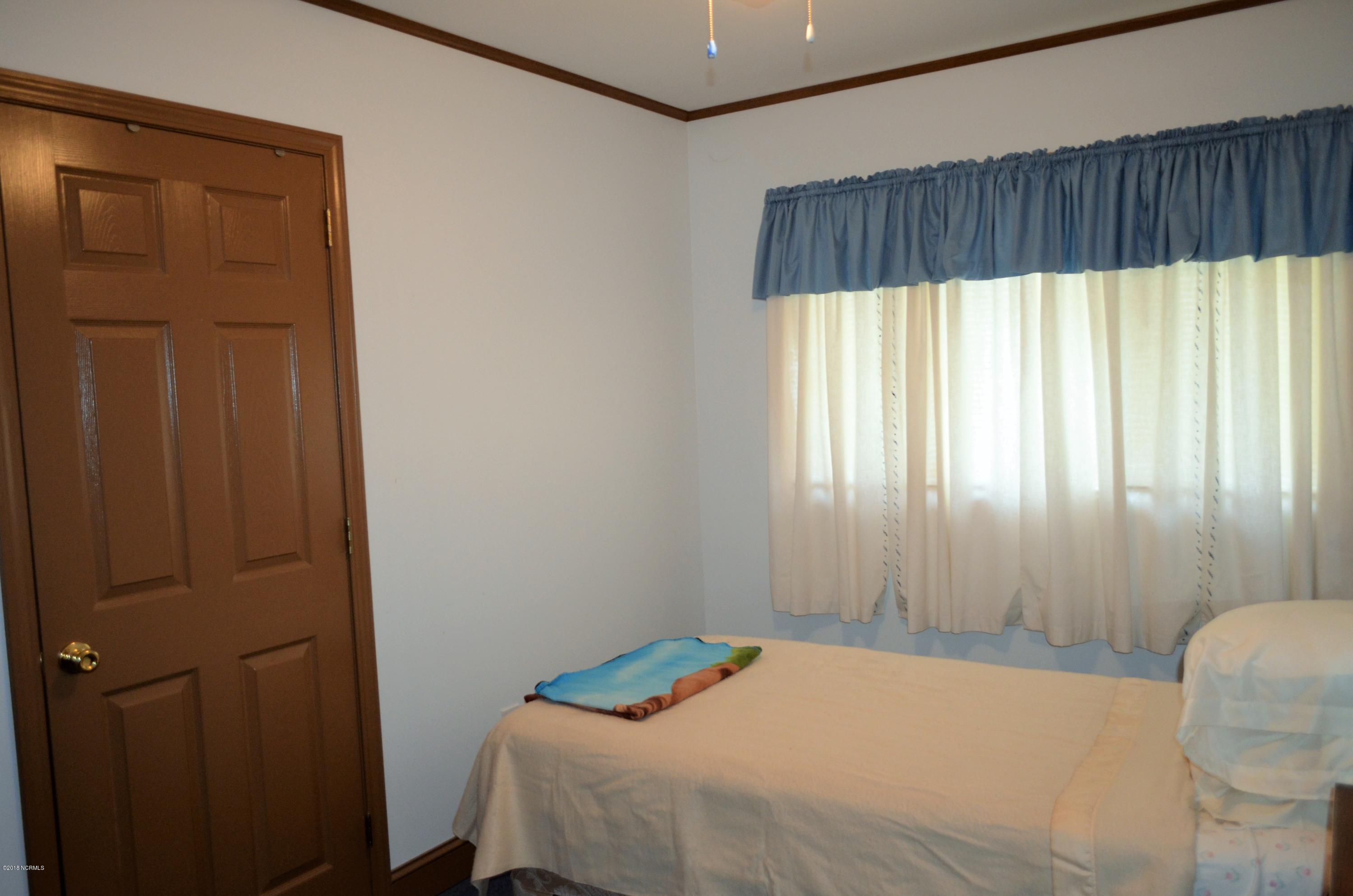 167 Piver Road Beaufort, NC 28516 - Photo 17 of 36 DSC_0549
