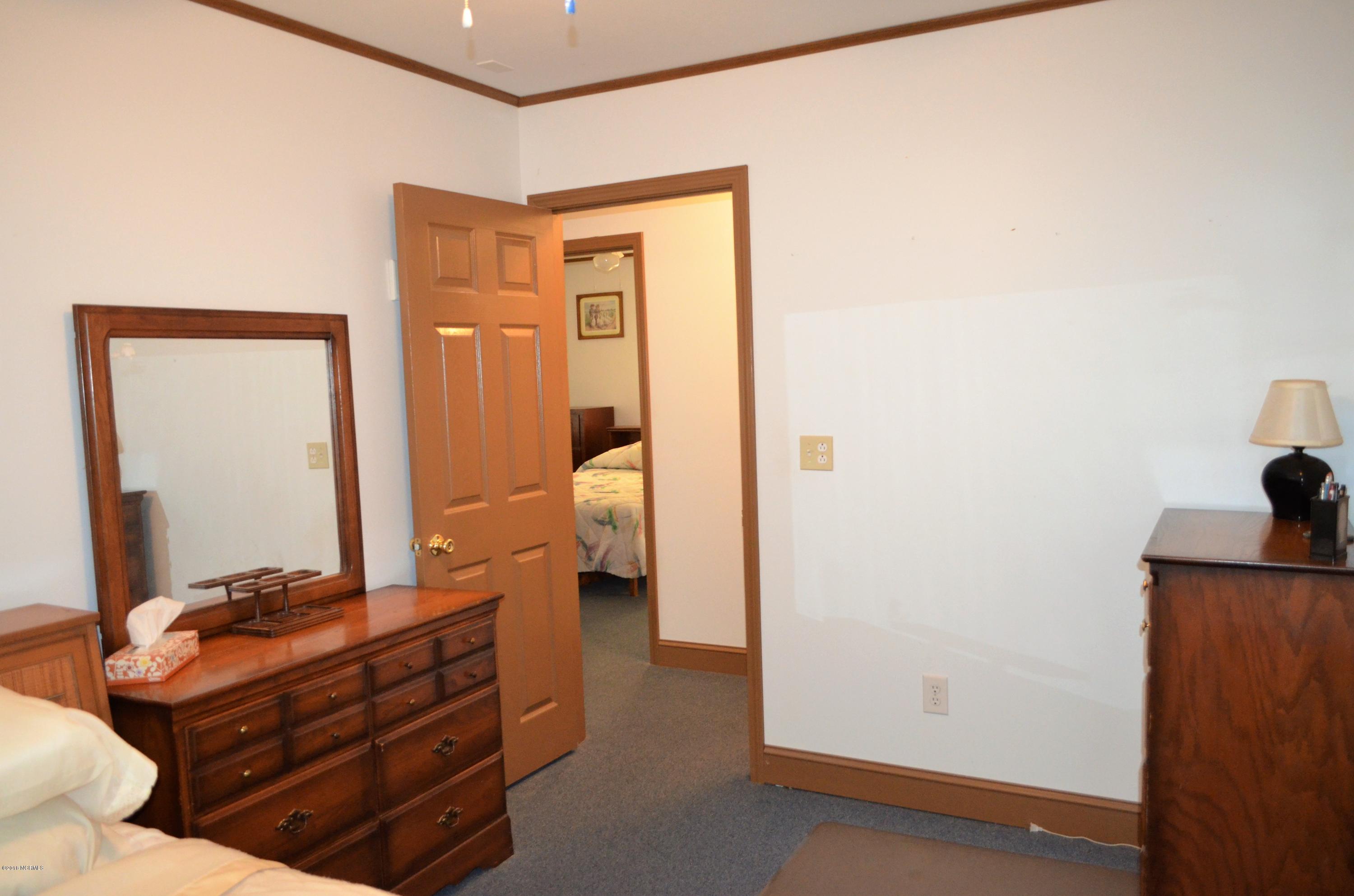 167 Piver Road Beaufort, NC 28516 - Photo 19 of 36 DSC_0551