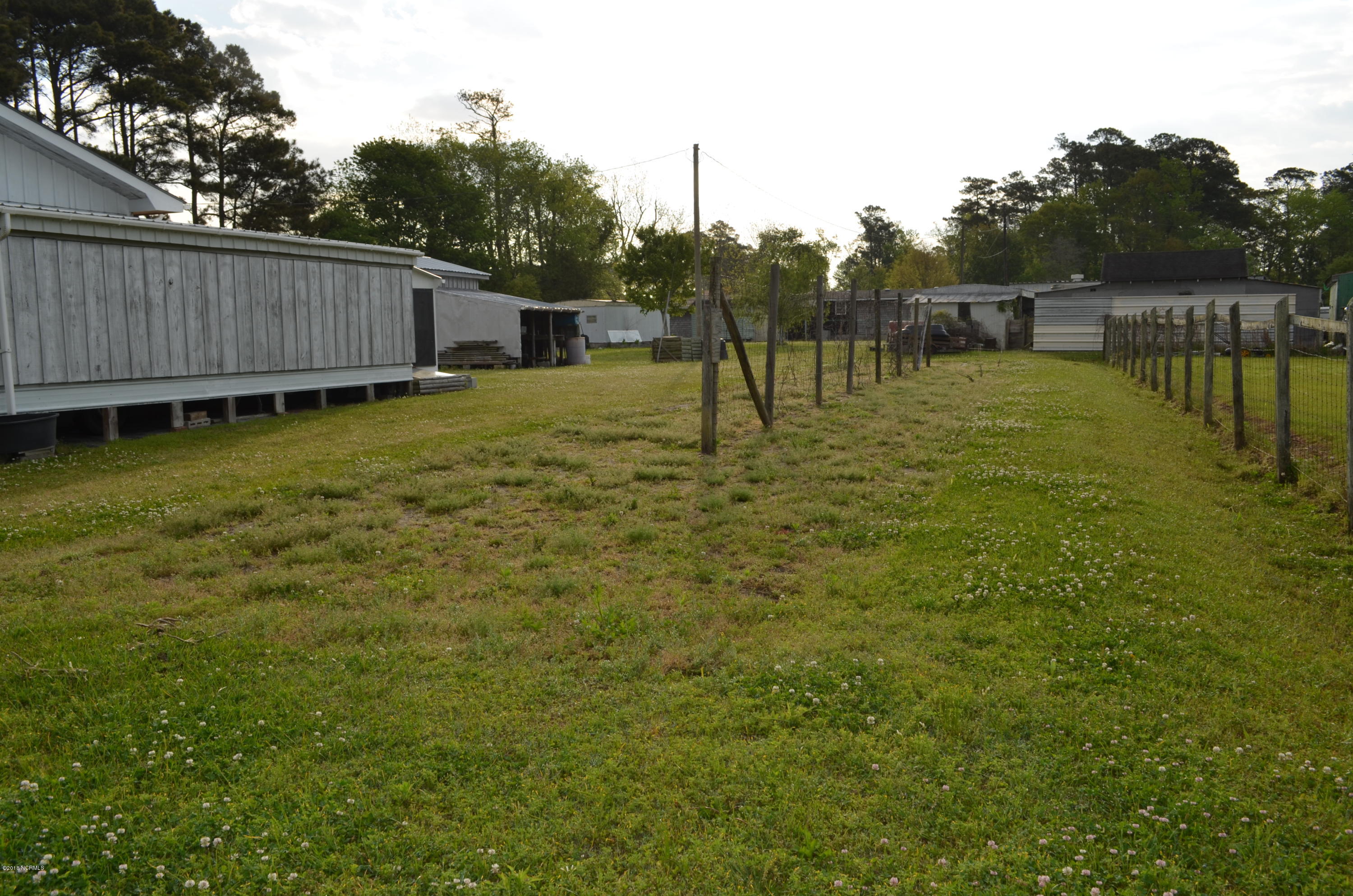 167 Piver Road Beaufort, NC 28516 - Photo 25 of 36 DSC_0558