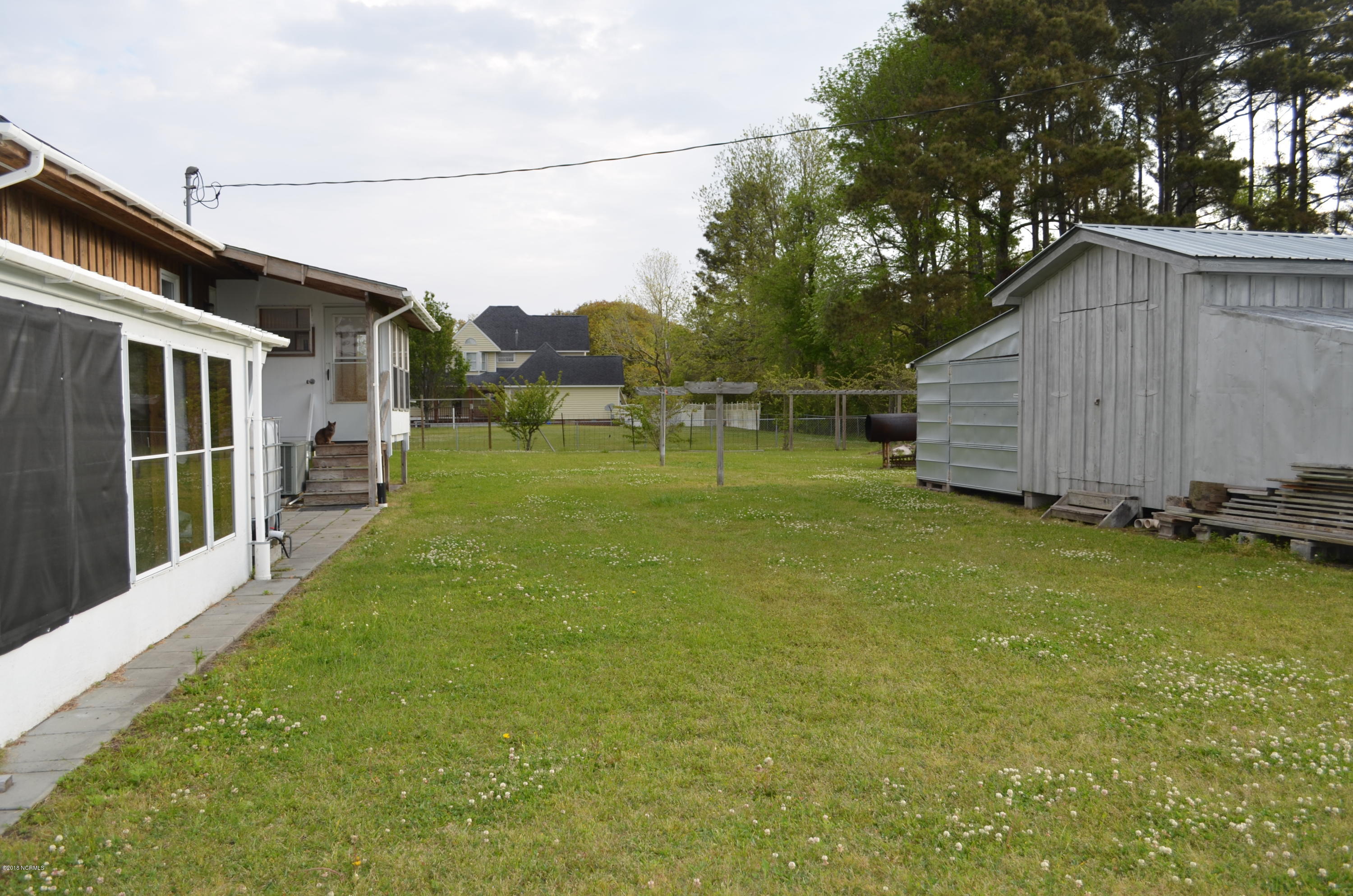 167 Piver Road Beaufort, NC 28516 - Photo 26 of 36 DSC_0559
