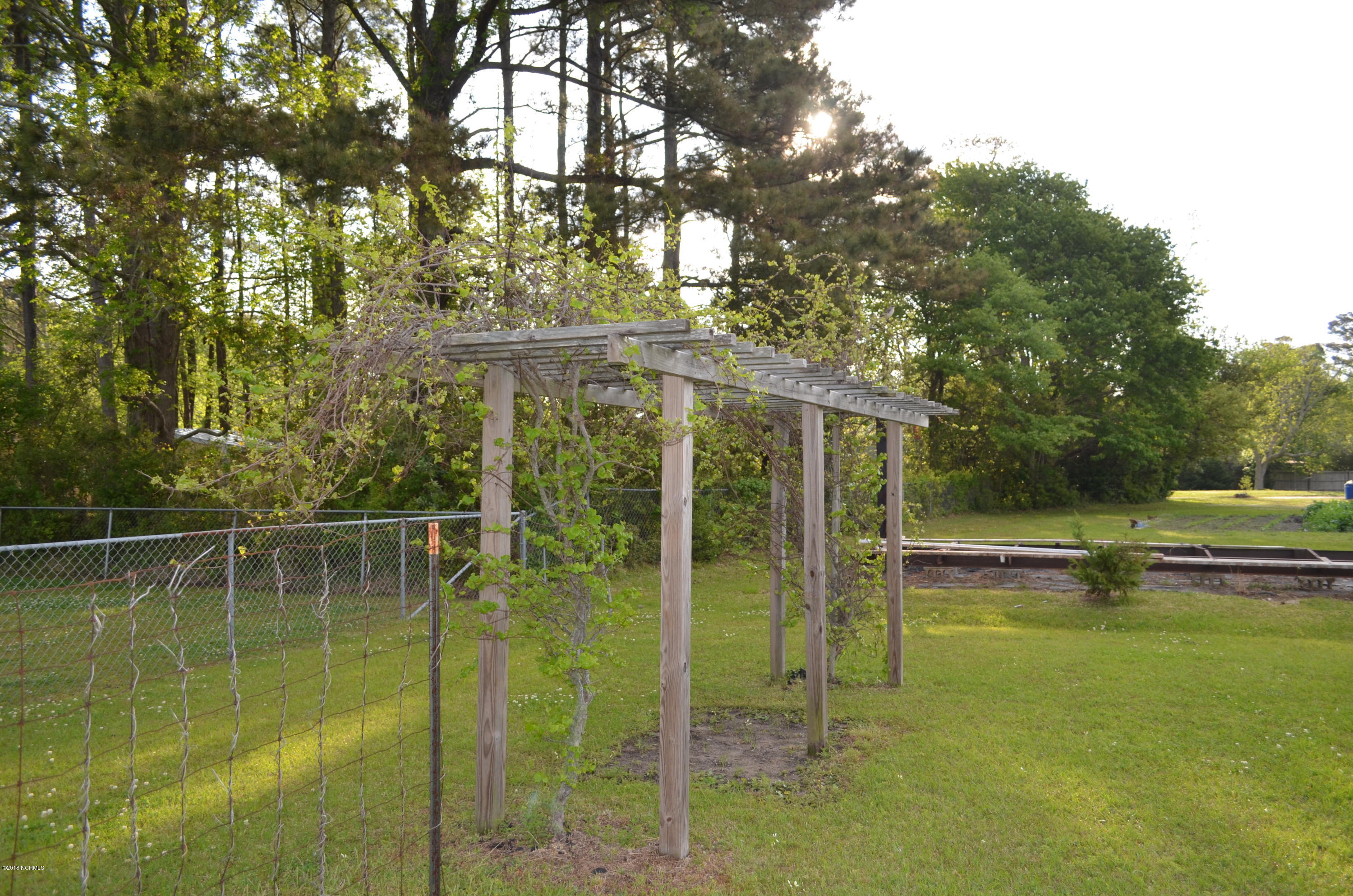 167 Piver Road Beaufort, NC 28516 - Photo 34 of 36 DSC_0569