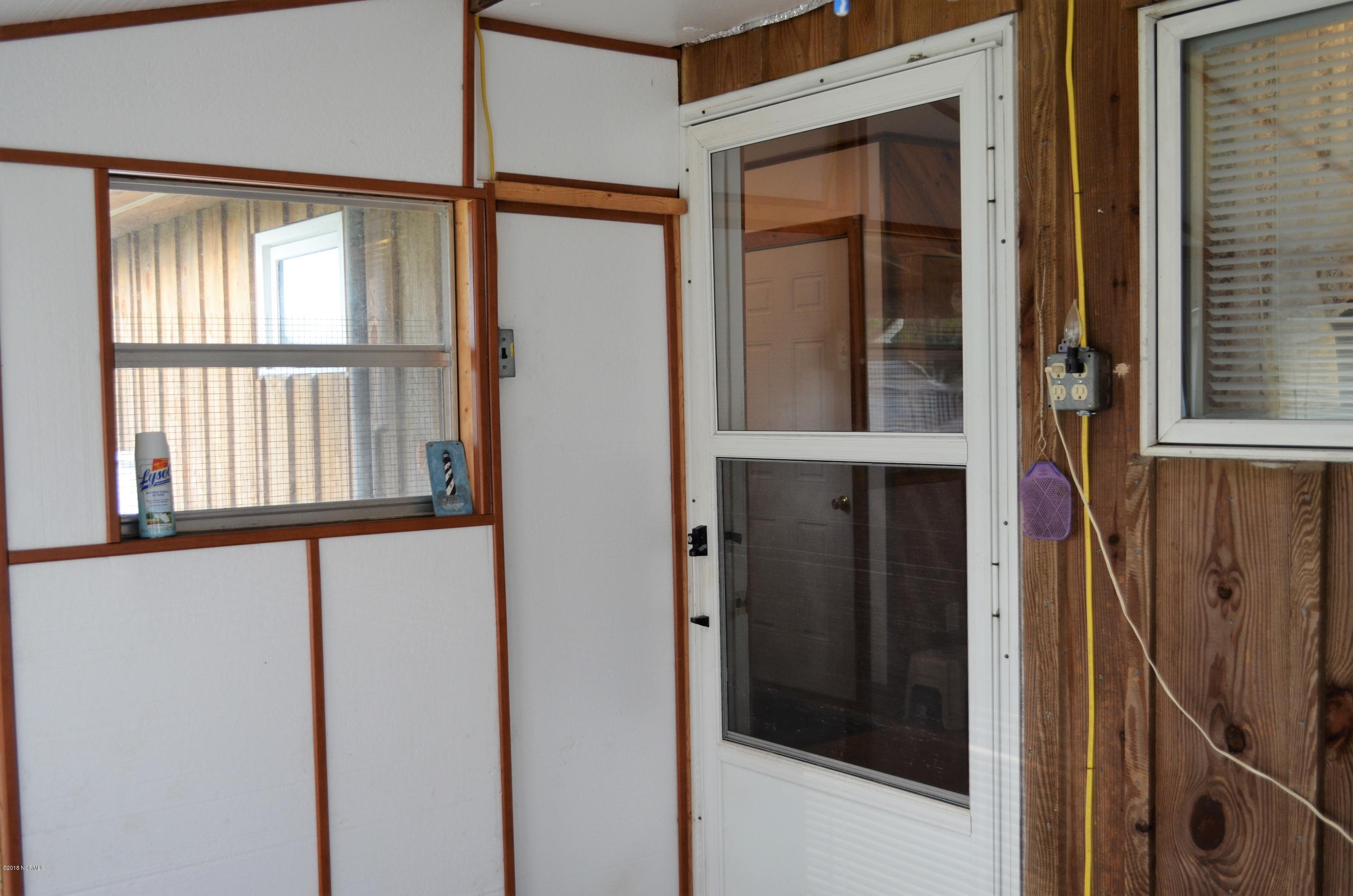 167 Piver Road Beaufort, NC 28516 - Photo 10 of 36 DSC_0538 - Copy
