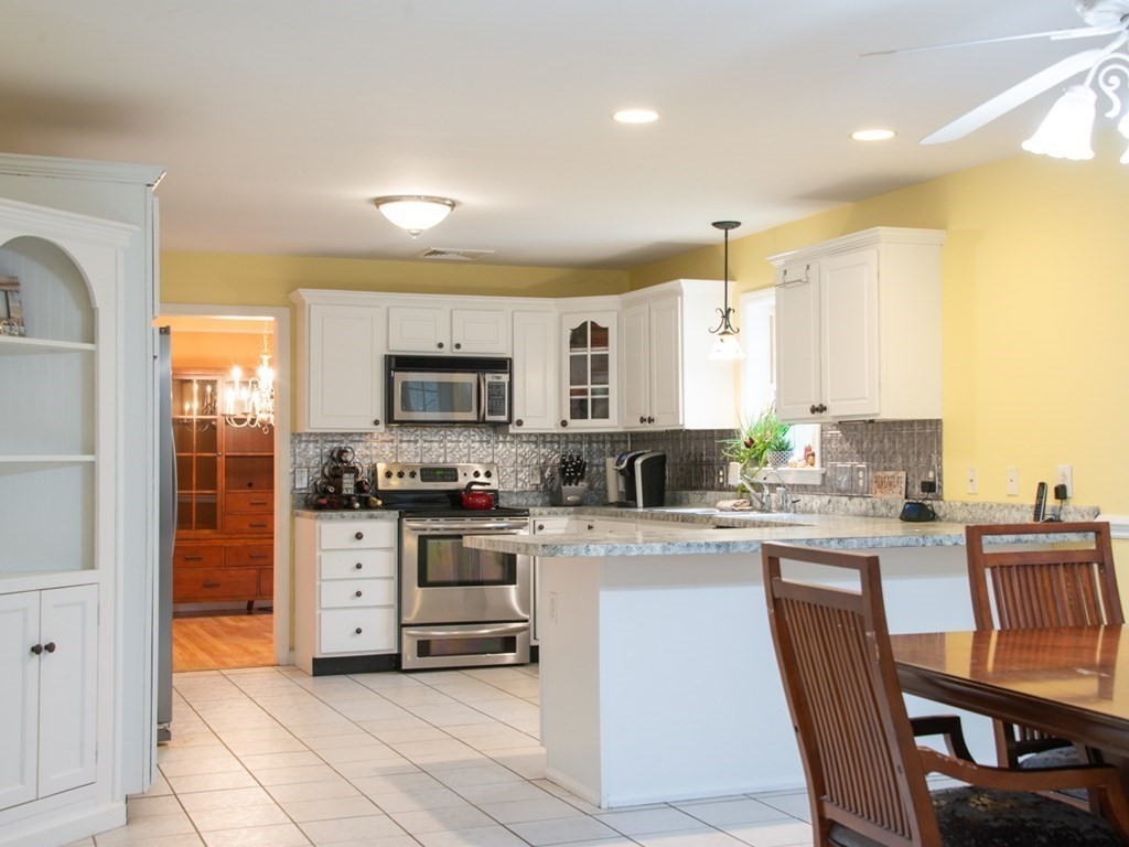 319 Main Road Westport, MA 02790 - Photo 11 of 32 Gallery Image 11