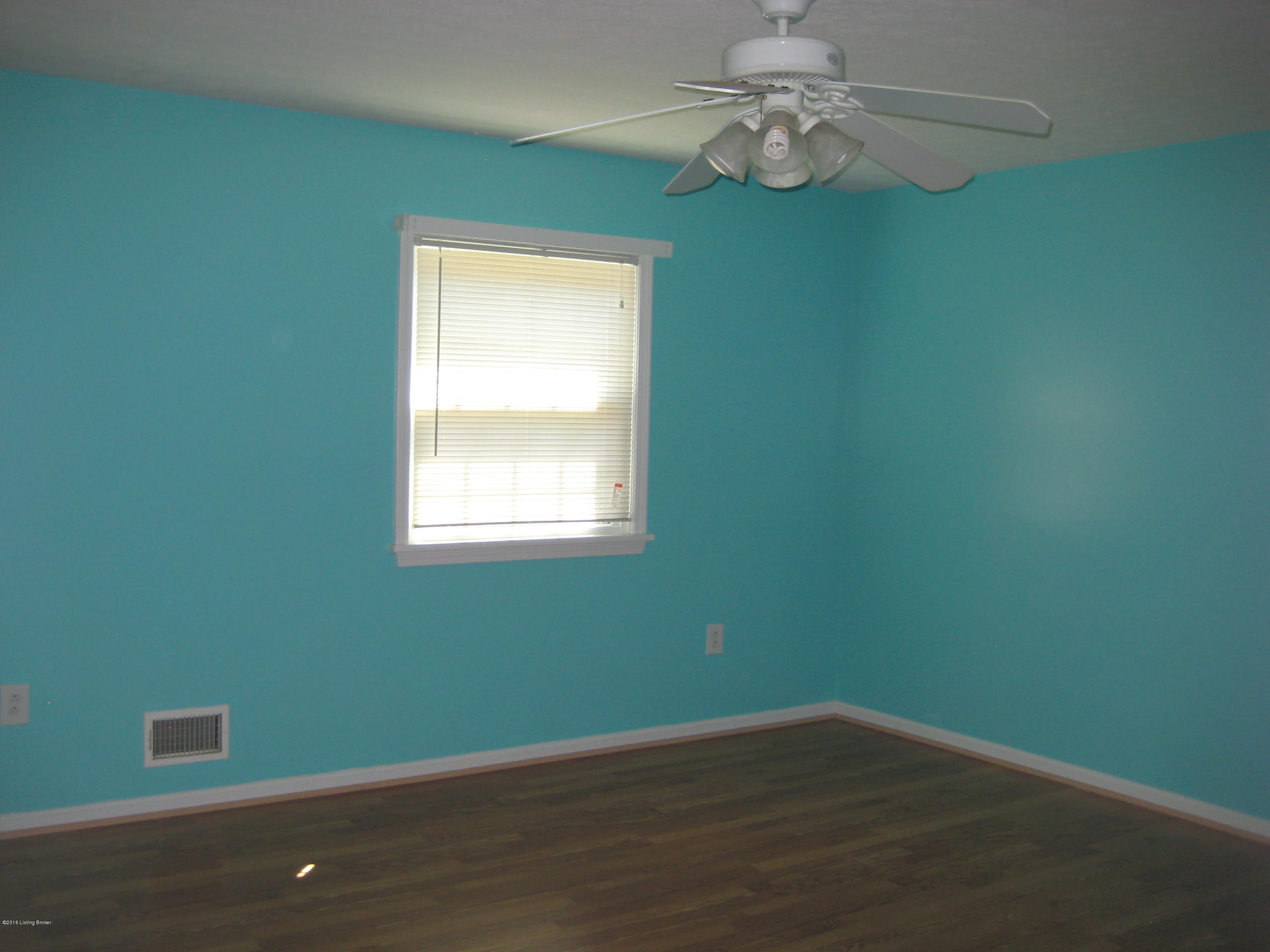 7113 Chippenham Road Louisville, KY 40222 - Photo 33 of 38 039