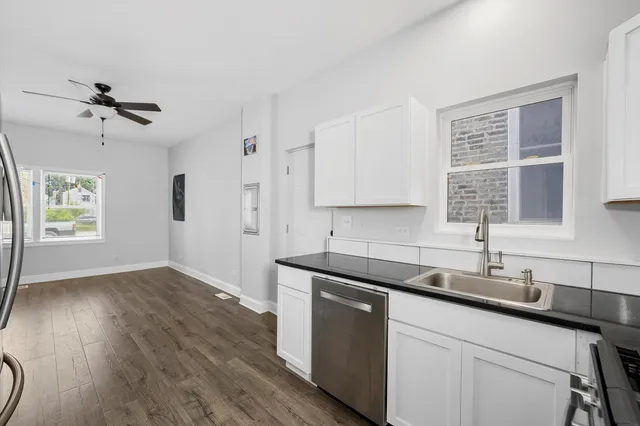 $1,800 | 1627 West 17th Street, Unit 1F, Chicago, IL 60608