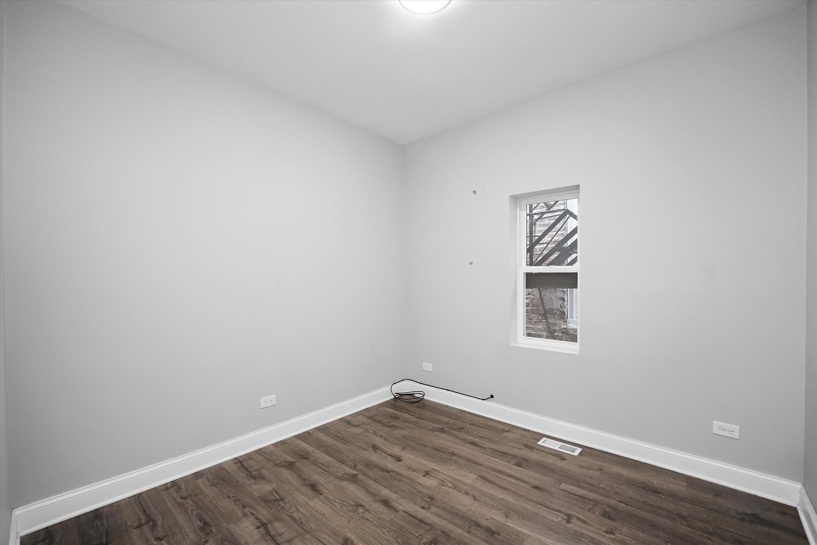 1627 West 17th Street, Unit 1F Chicago, IL 60608 - Photo 8 of 11