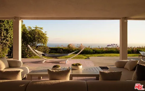 $7,450,000 | 24750 Vantage Point Terrace, Malibu, CA 90265