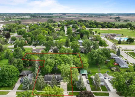 $399,000 | 417 West Geneva Street, Elkhorn, WI 53121