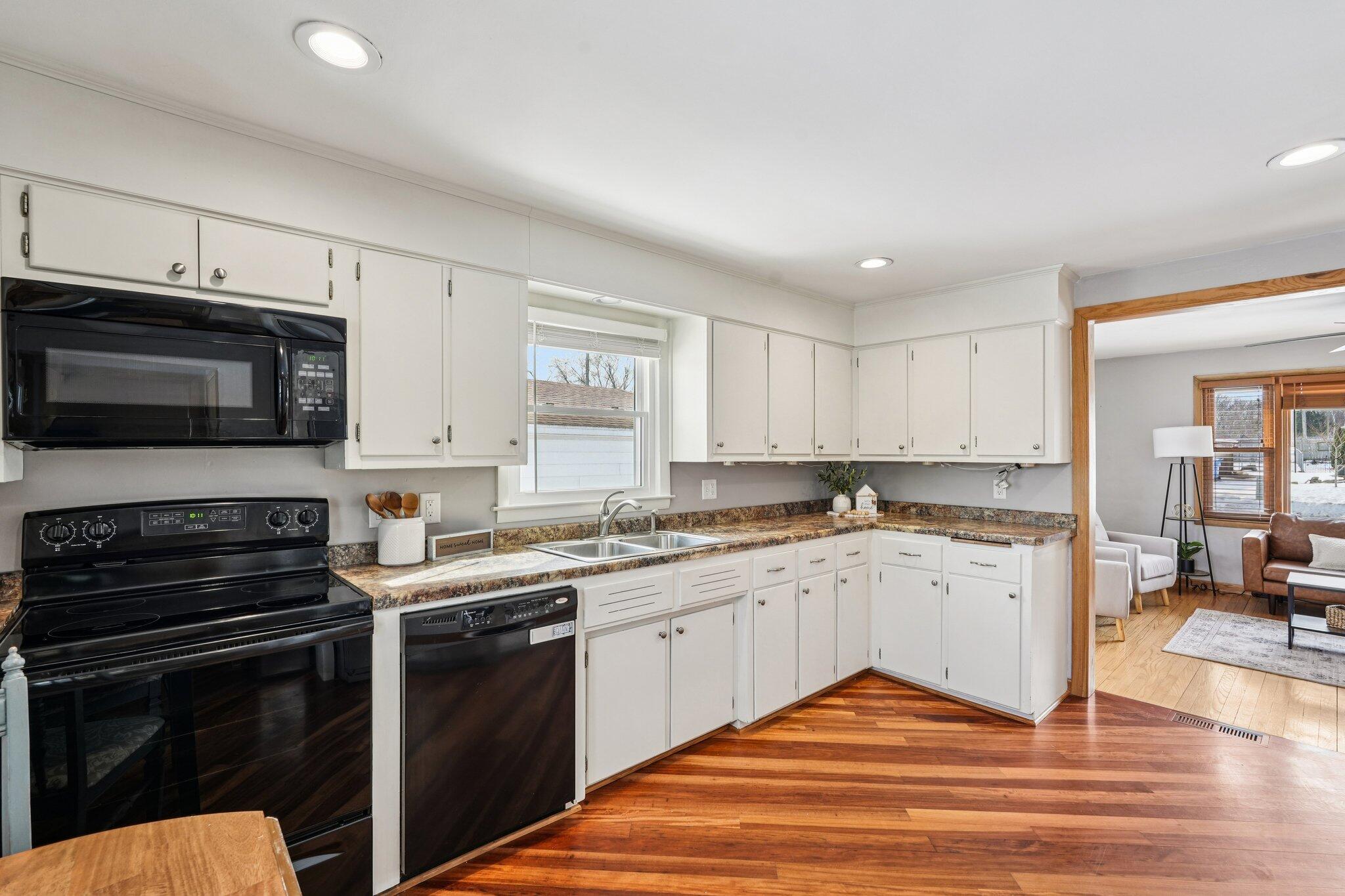 116 Mary Street Watertown, WI 53094 - Photo 13 of 38 13