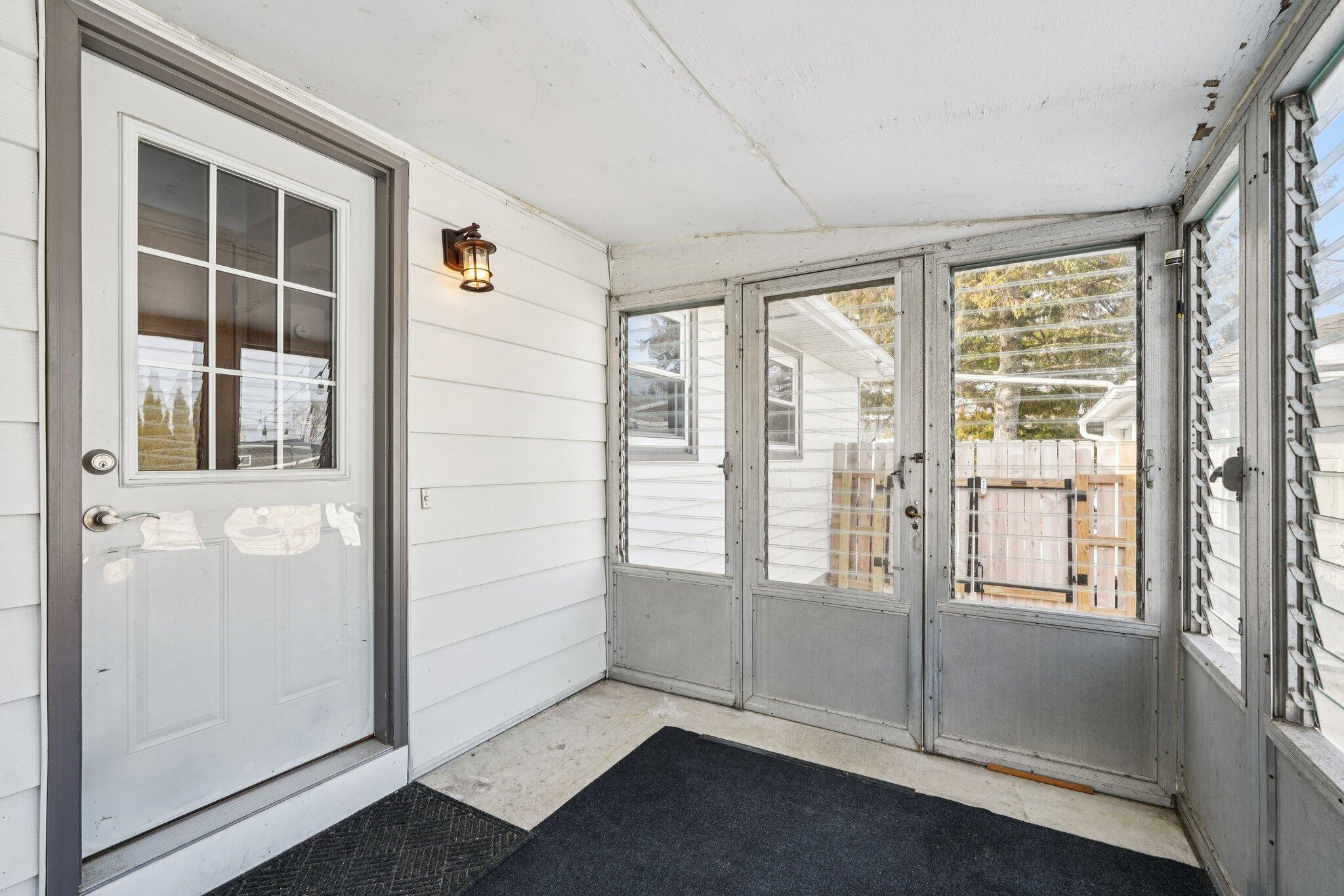 116 Mary Street Watertown, WI 53094 - Photo 29 of 38 28