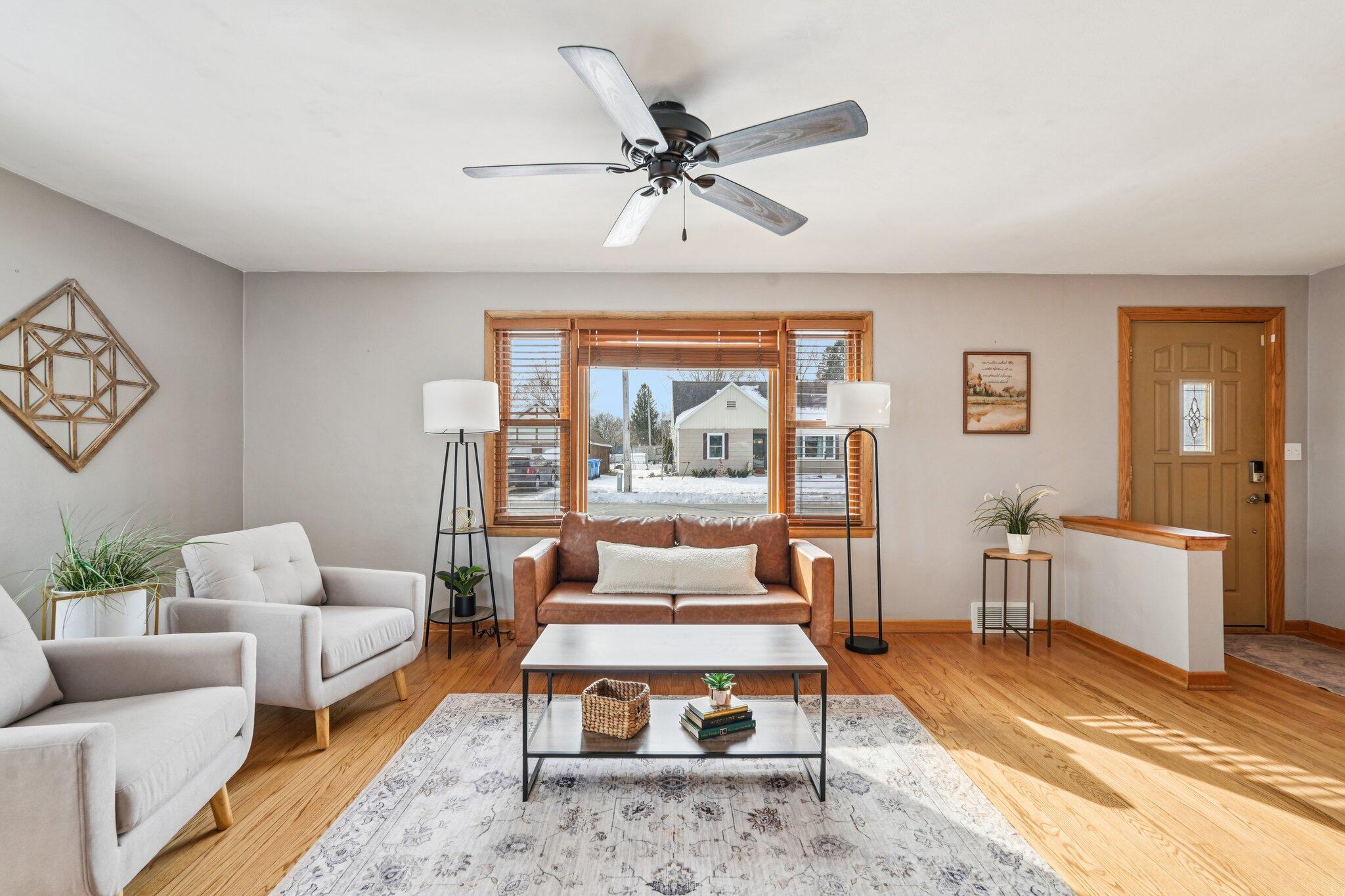 116 Mary Street Watertown, WI 53094 - Photo 8 of 38 8