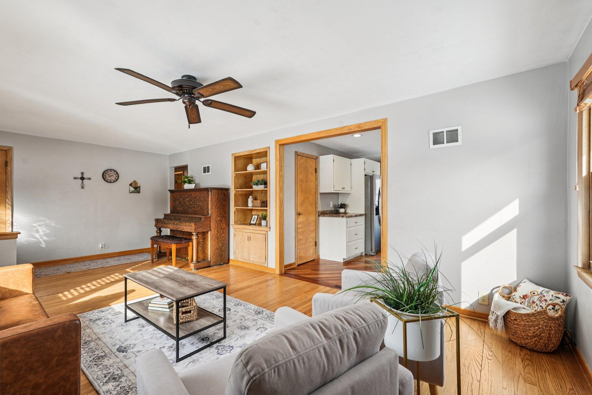 116 Mary Street Watertown, WI 53094 - Photo 9 of 38 9