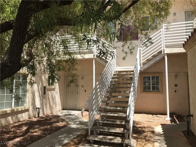 $1,200 | 1900 North Torrey Pines Drive, Unit 212, Las Vegas, NV 89108