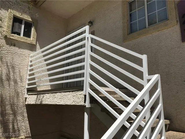 $1,200 | 1900 North Torrey Pines Drive, Unit 212, Las Vegas, NV 89108