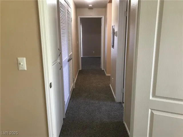 $1,200 | 1900 North Torrey Pines Drive, Unit 212, Las Vegas, NV 89108