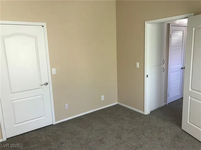 $1,200 | 1900 North Torrey Pines Drive, Unit 212, Las Vegas, NV 89108