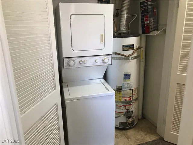 $1,200 | 1900 North Torrey Pines Drive, Unit 212, Las Vegas, NV 89108